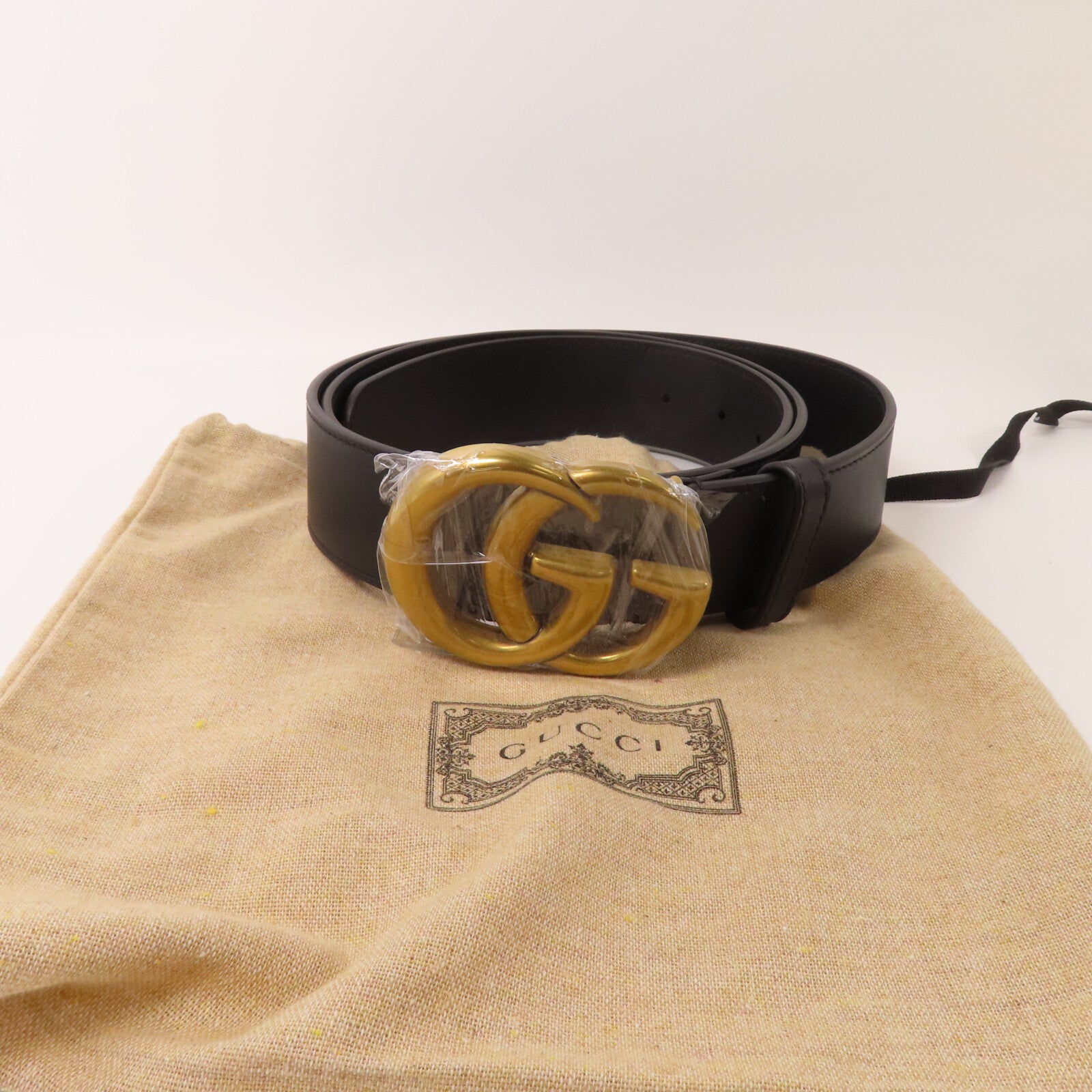 GUCCI 牛皮皮革Belt金扣皮帶