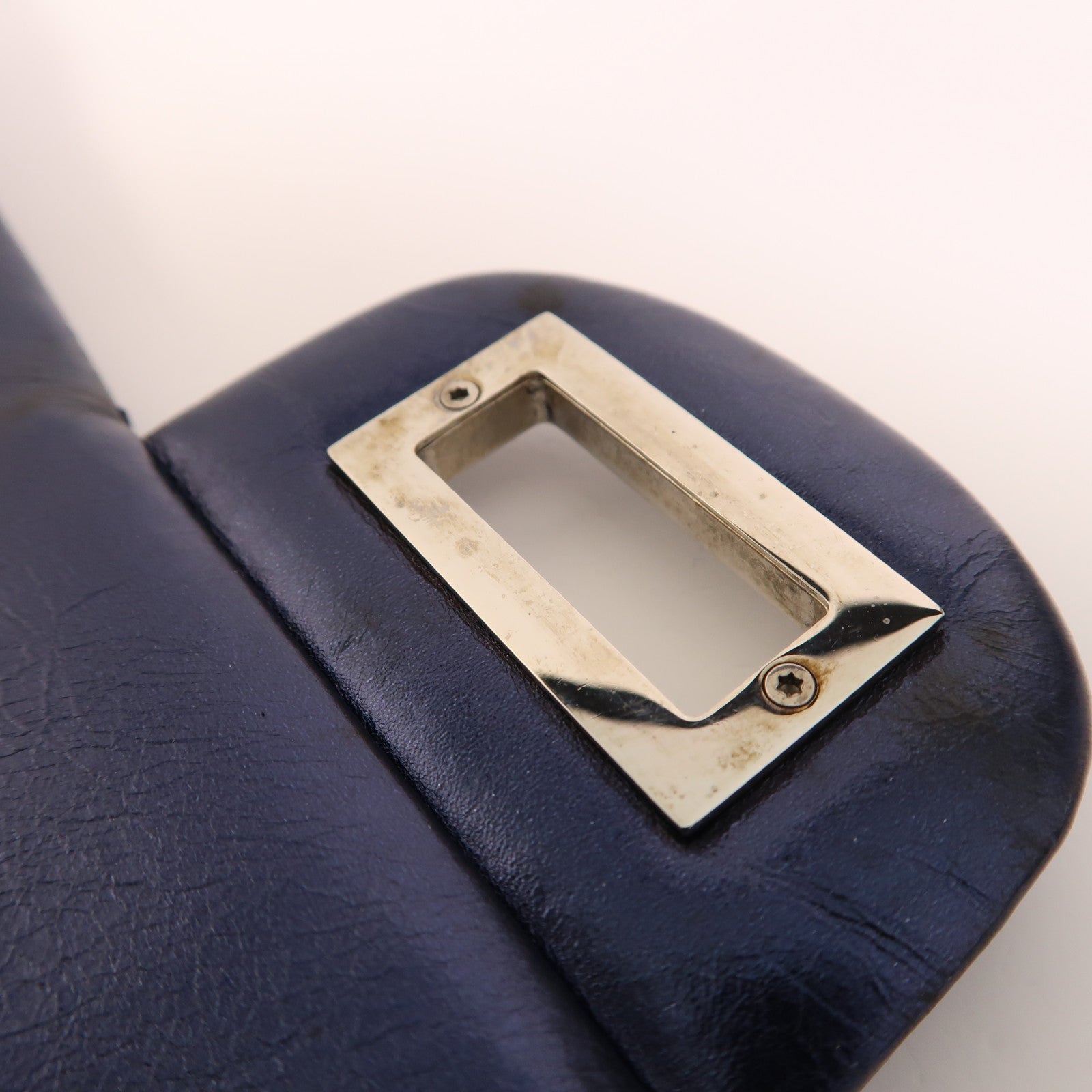 CHANEL 牛皮皮革2.55銀扣鏈帶肩背袋