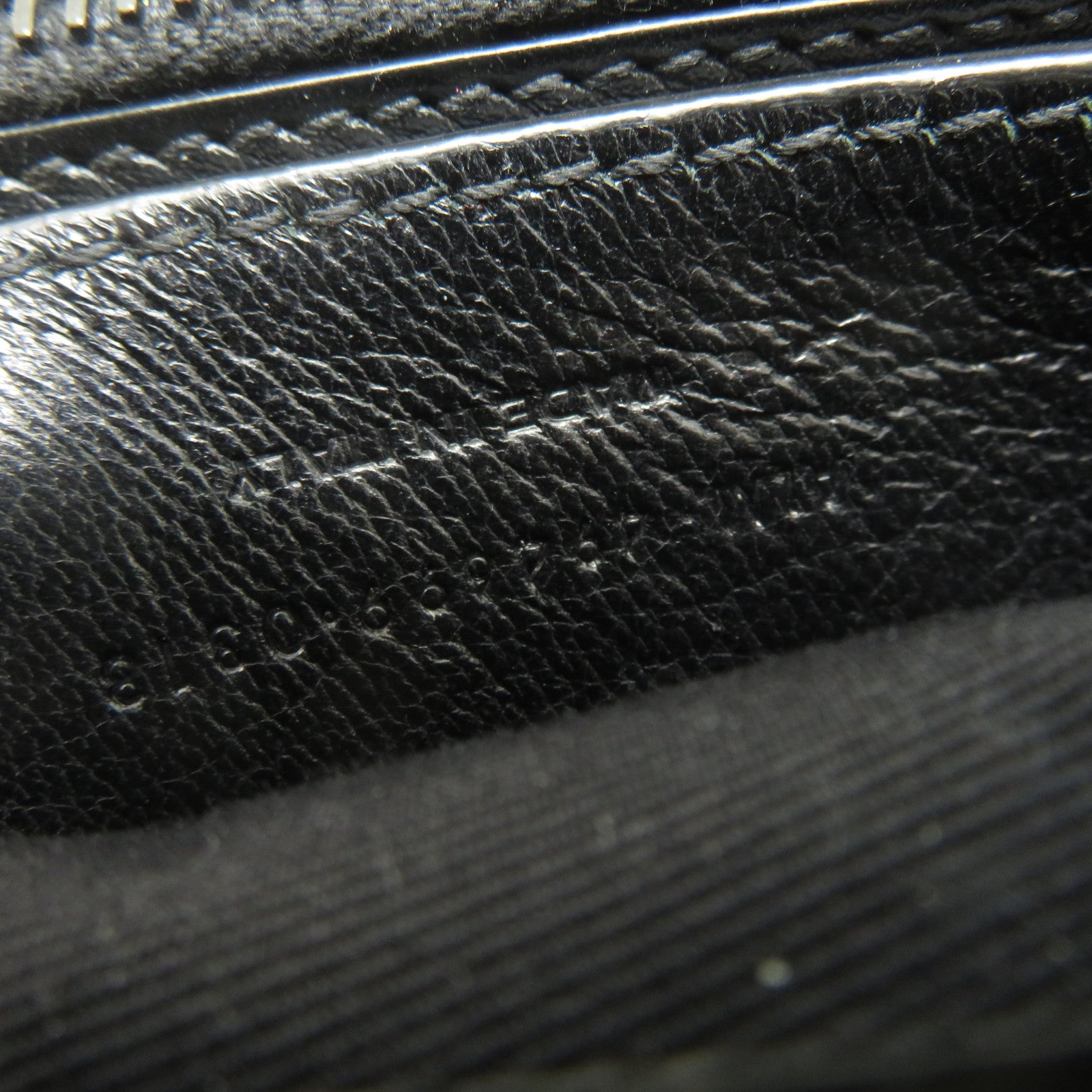 SAINT LAURENT 牛皮皮革Small Loulou黑扣肩背袋黑色