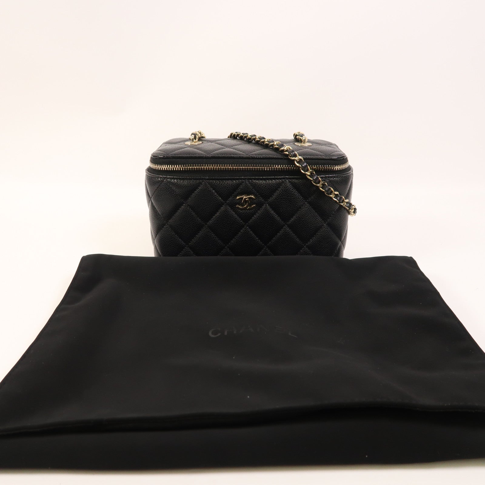 CHANEL 【激減優惠】牛皮皮革Vanity Case金扣鏈帶肩背袋