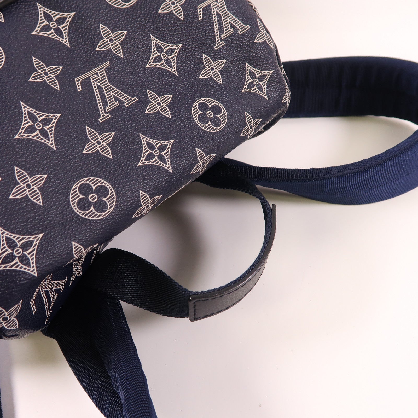 LOUIS VUITTON 【激減優惠】Monogram Ink Discovery背包