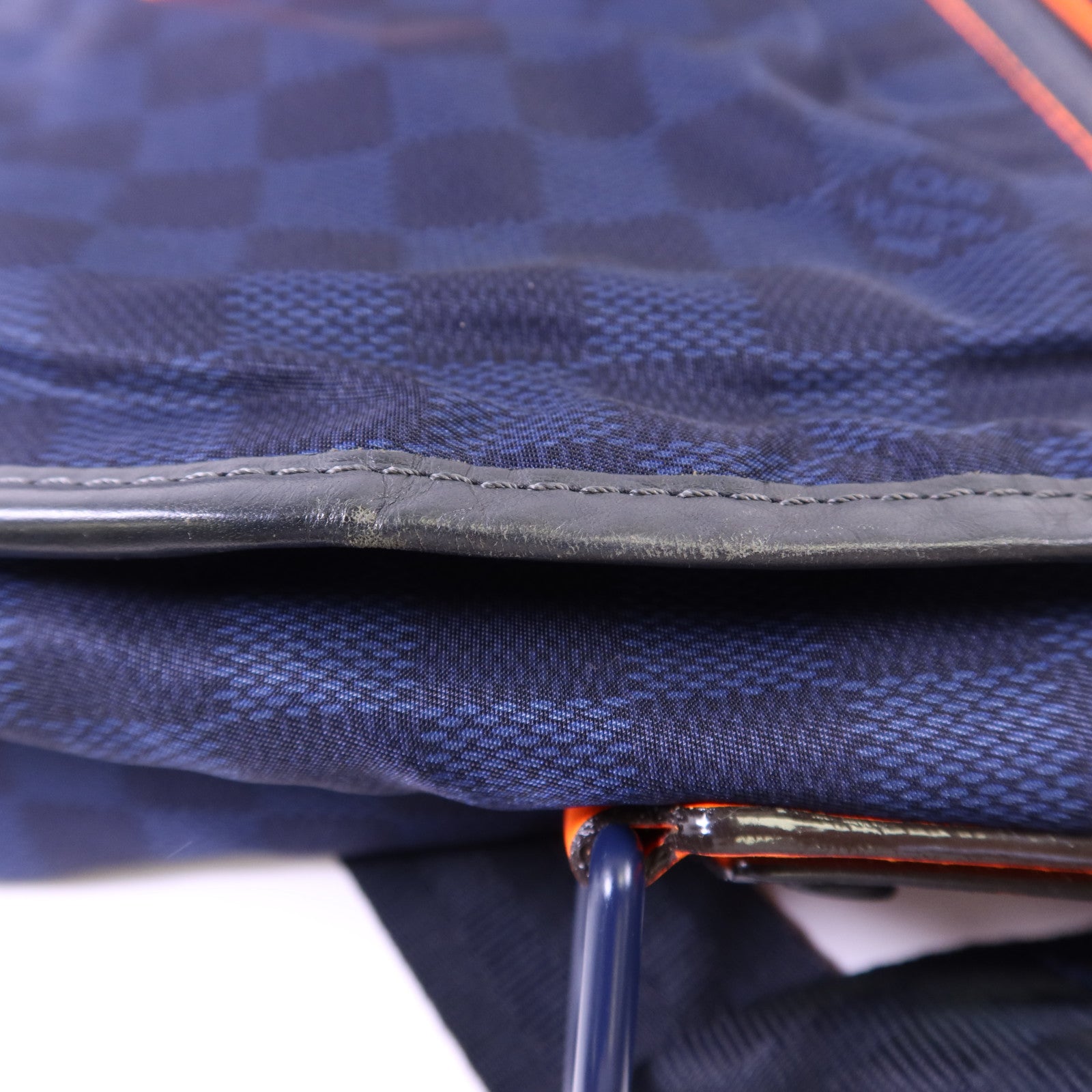 LOUIS VUITTON Damier Challenge LV Cup Messenger Bag肩背袋
