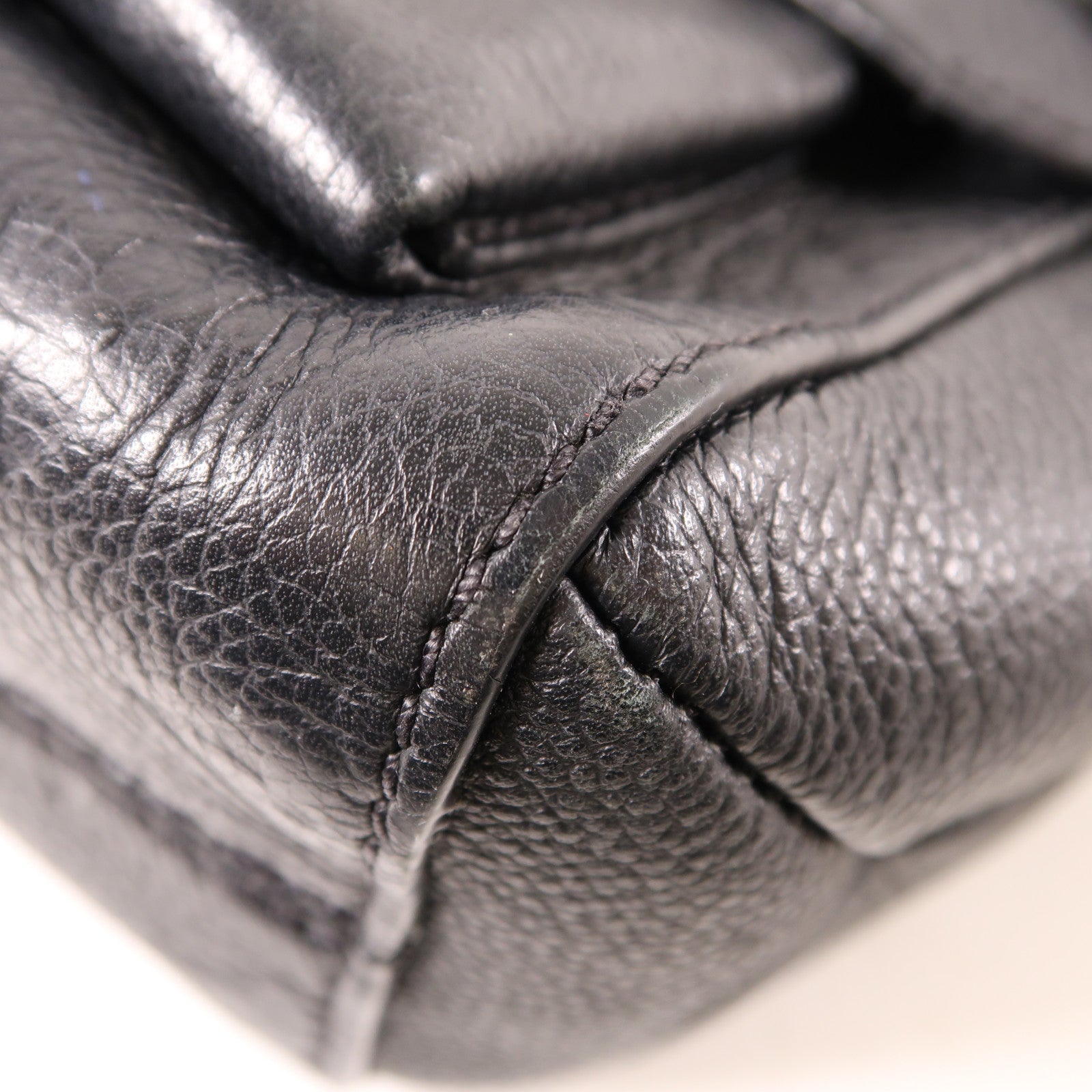 LOUIS VUITTON Monogram Empreinte Vavin金扣鏈帶肩背袋黑色