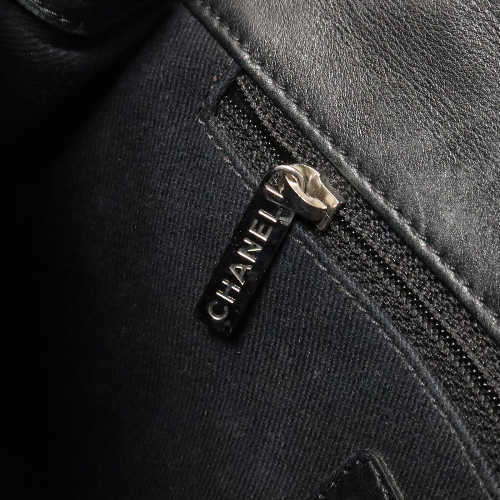 CHANEL 漆皮皮革Chain Shouder Bag鏈帶肩背袋