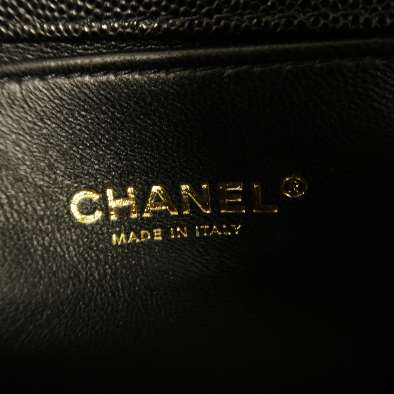 CHANEL 菱格Caviar皮革金扣鏈帶肩背袋黑色