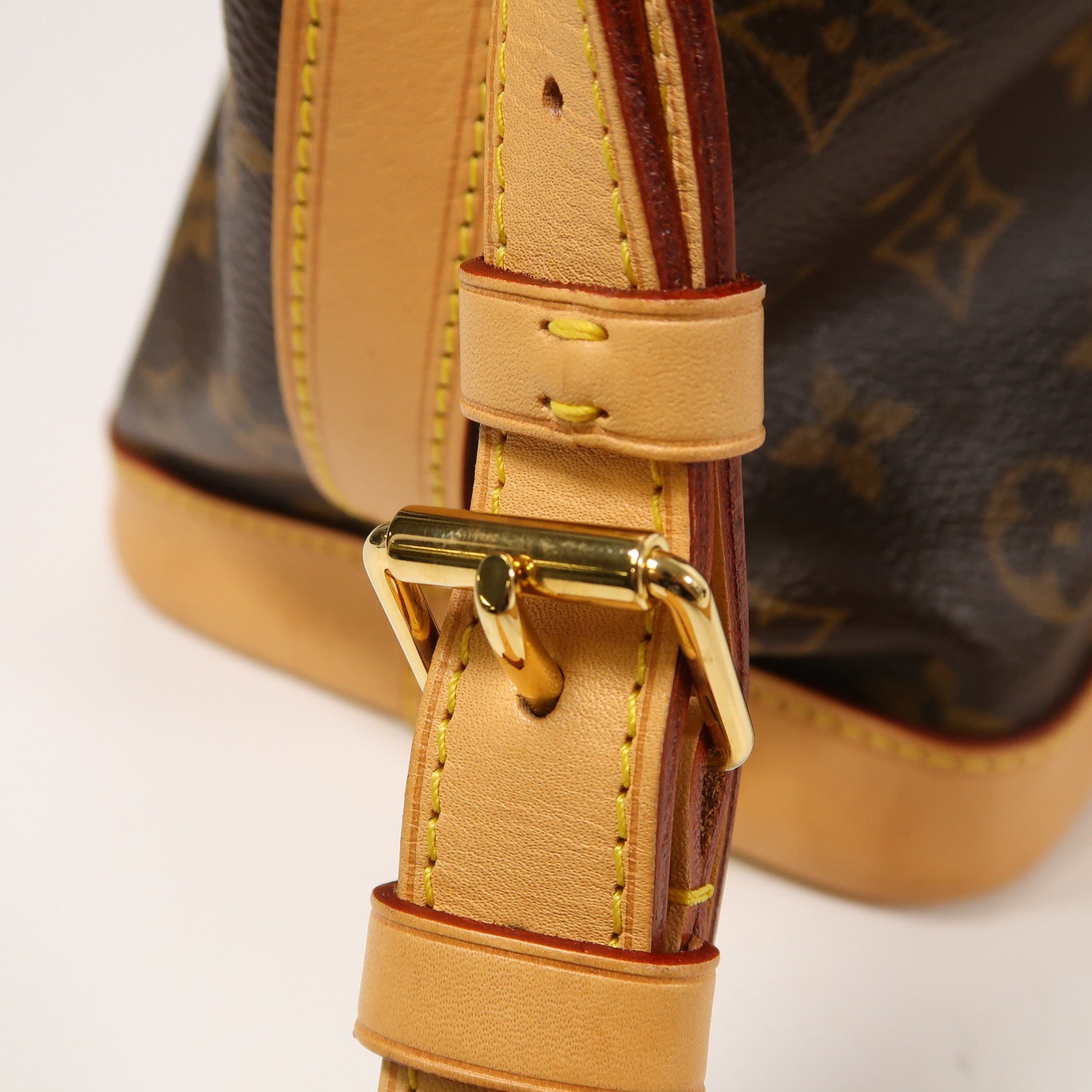 LOUIS VUITTON Monogram Noe BB金扣肩背袋