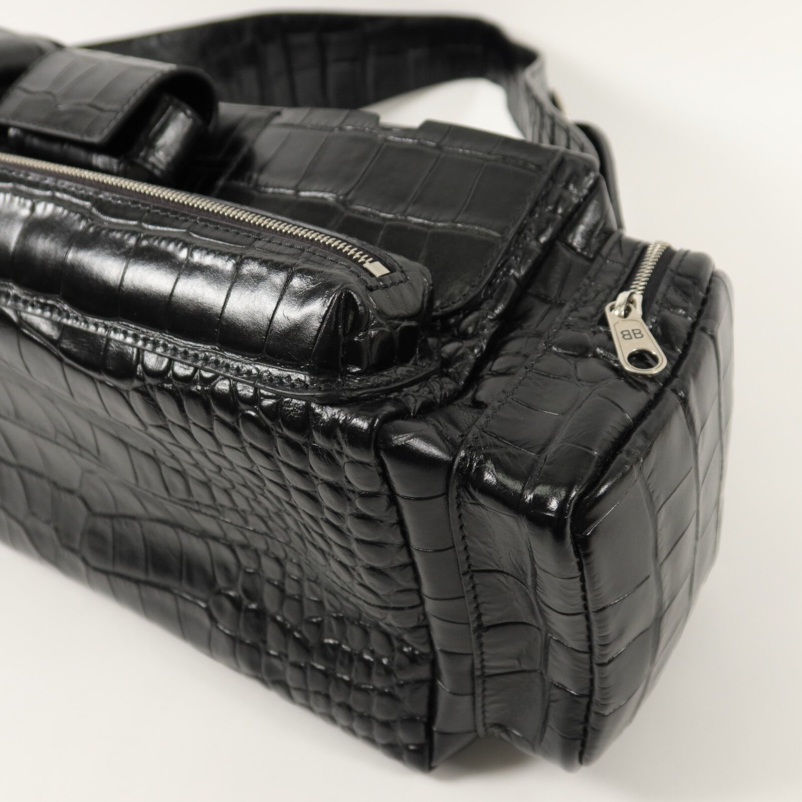 BALENCIAGA 牛皮皮革SuperBusy Sling Bag肩背袋