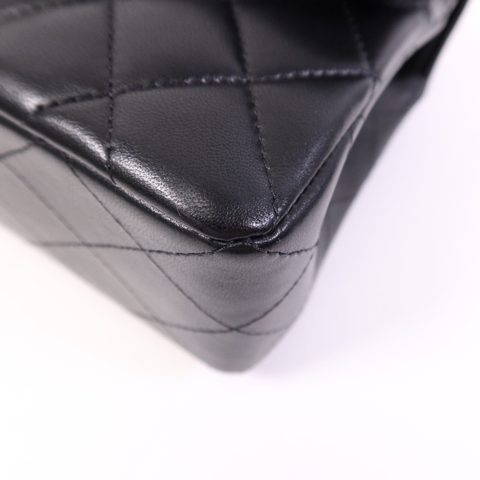 CHANEL 羊皮皮革Classic 23金扣鏈帶肩背袋