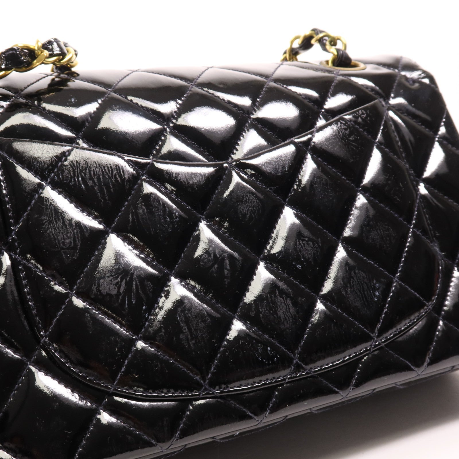 CHANEL 漆皮皮革Classic 23金扣鏈帶肩背袋