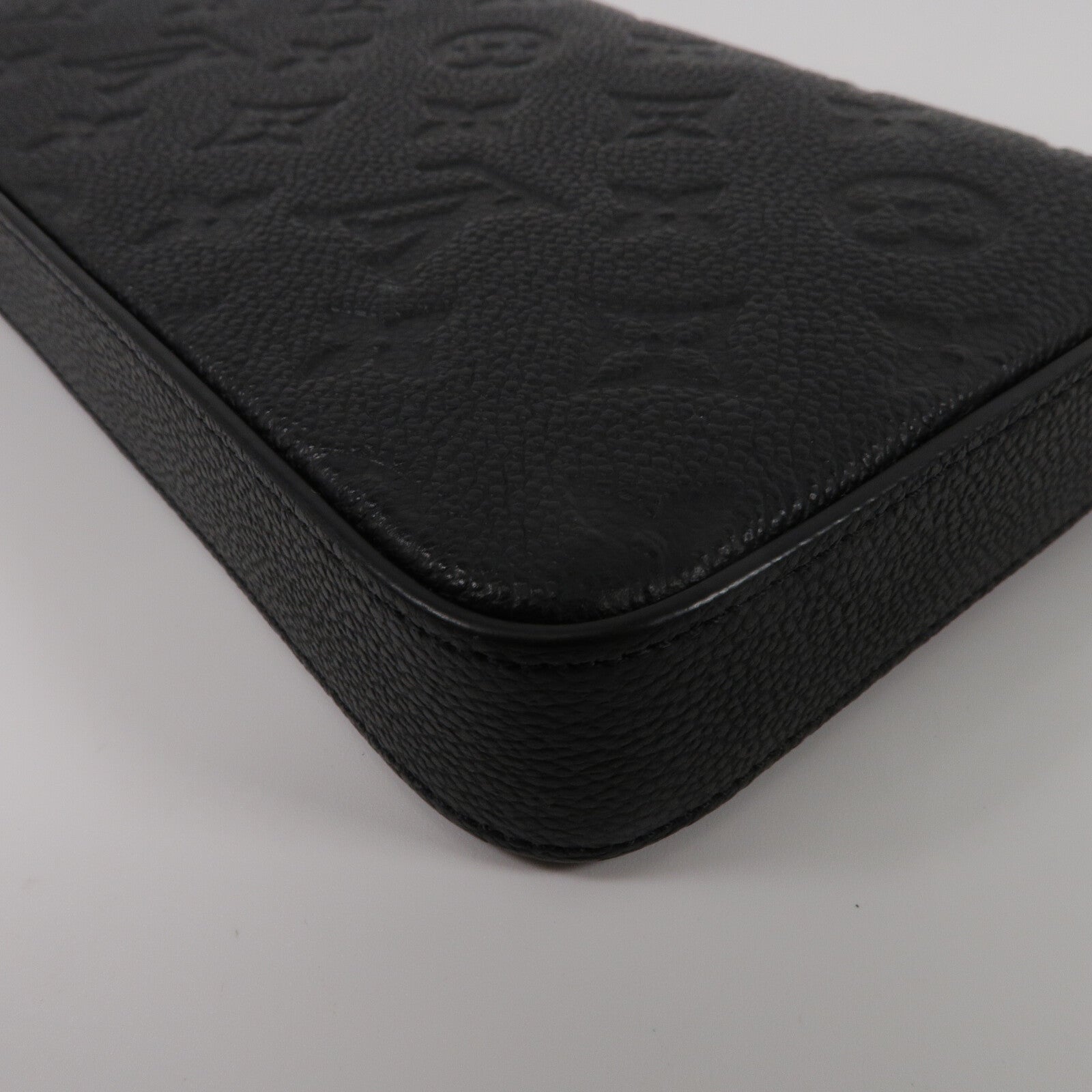 LOUIS VUITTON Monogram Empreinte Felicie Pochette鏈帶肩背袋