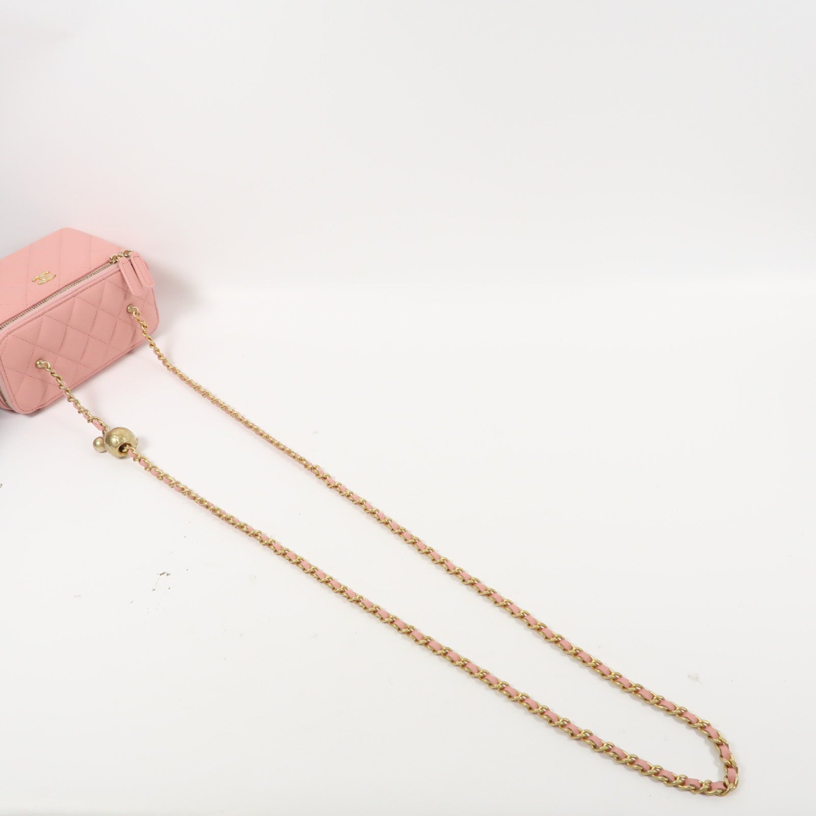 CHANEL 菱格羊皮皮革Vanity Case金扣鏈帶肩背袋粉紅色