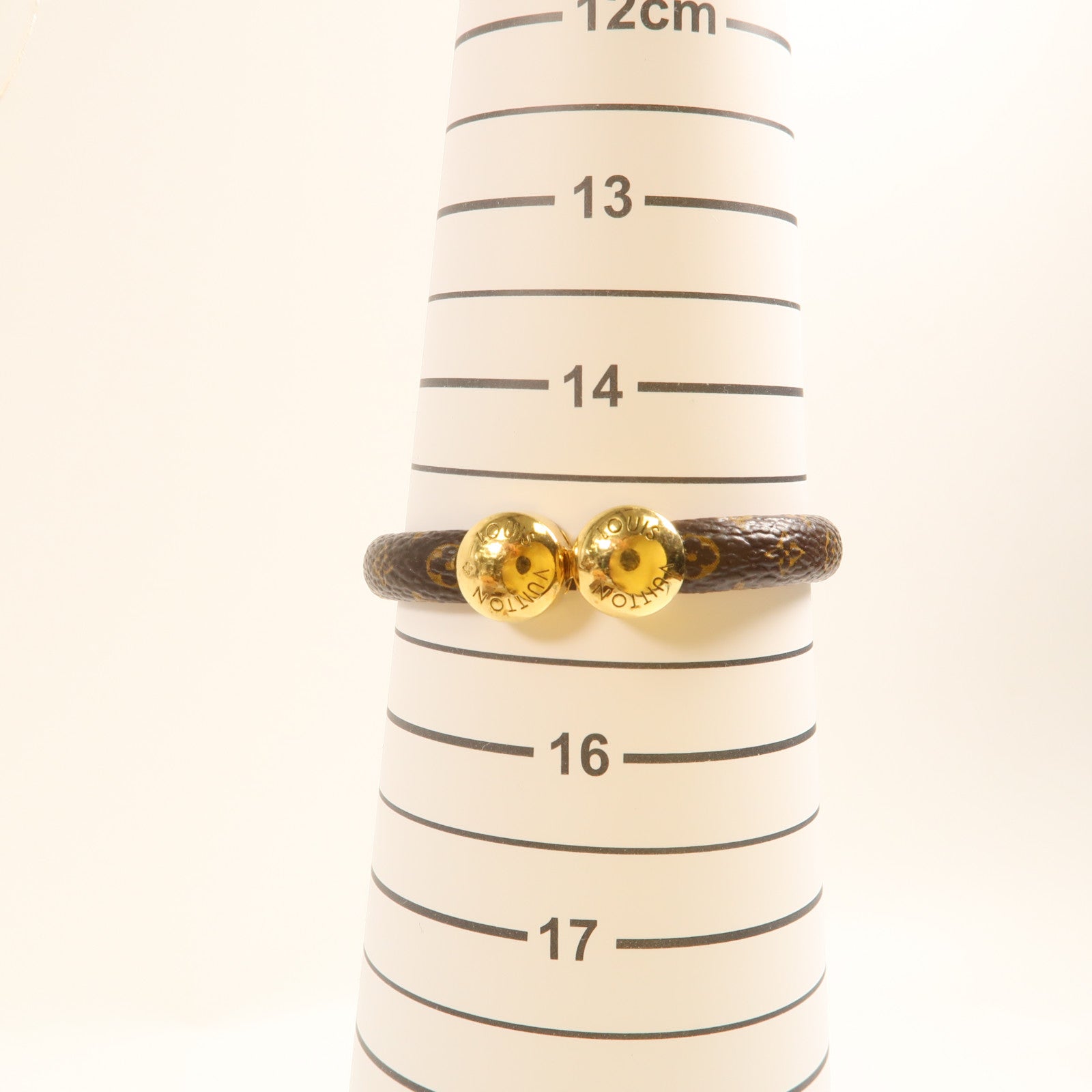 LOUIS VUITTON Monogram Bracelet金扣手鐲