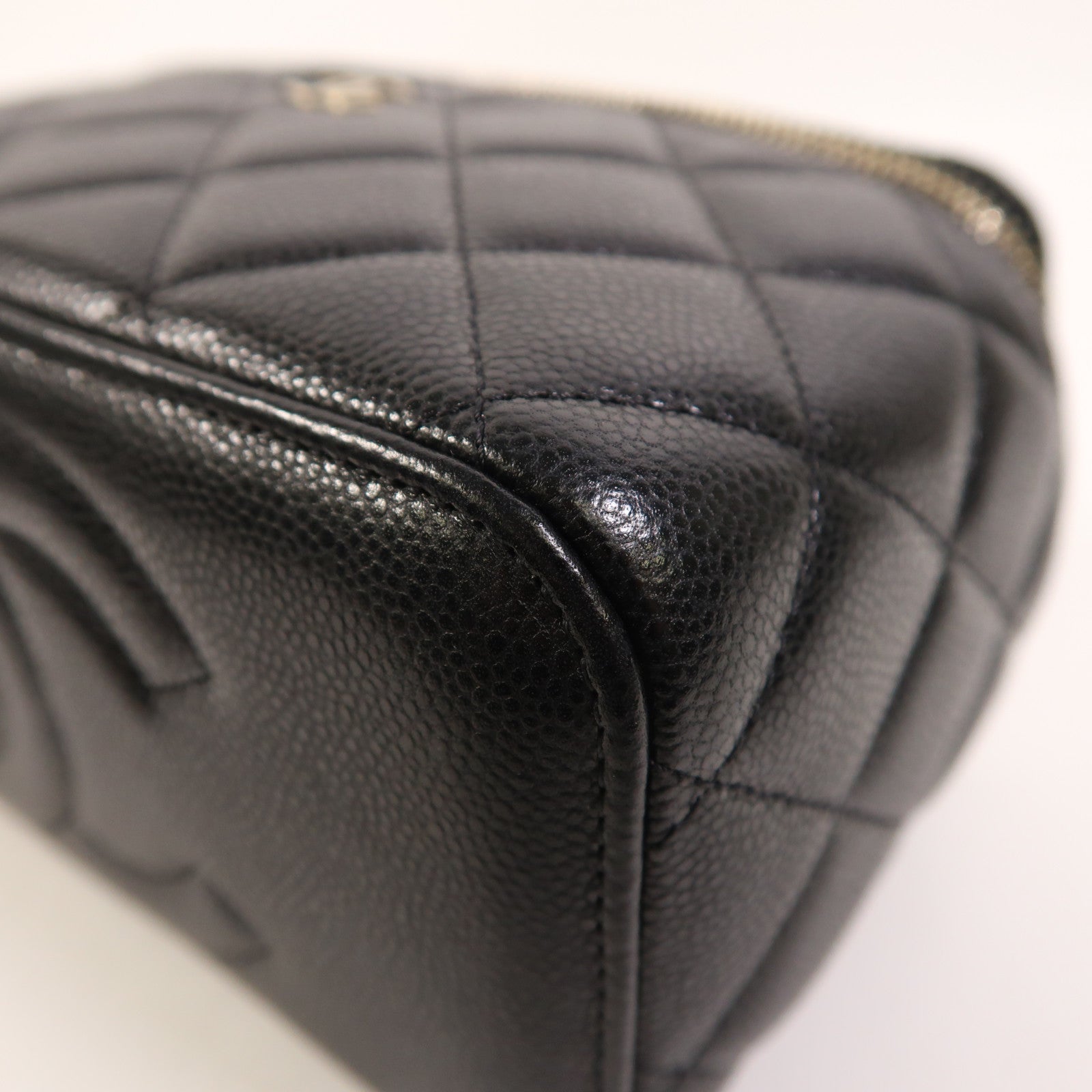 CHANEL 【激減優惠】牛皮皮革Vanity Case金扣鏈帶肩背袋