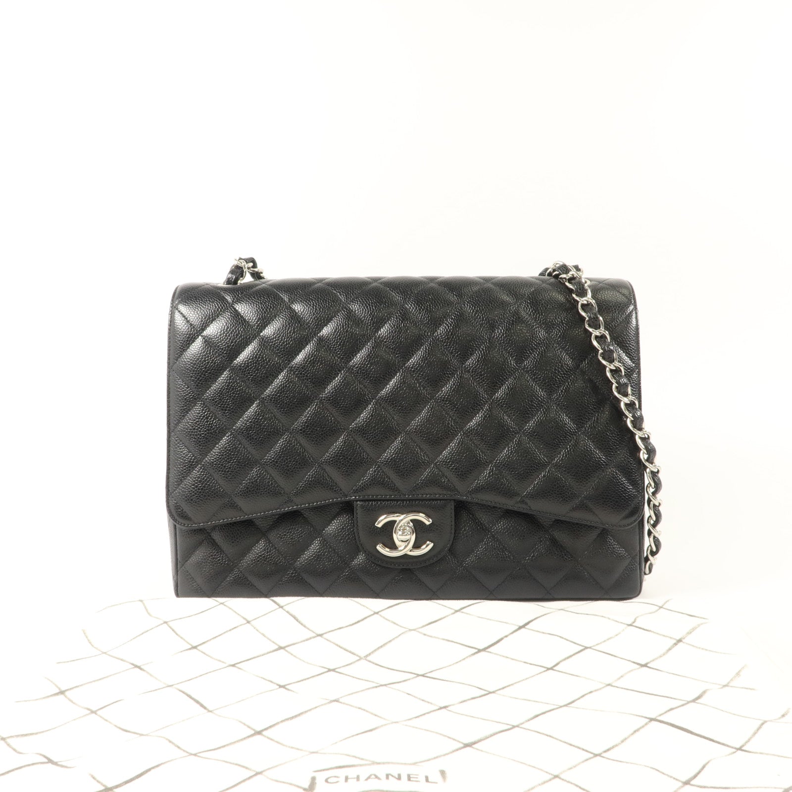 CHANEL 牛皮皮革Maxi Classic鏈帶肩背袋