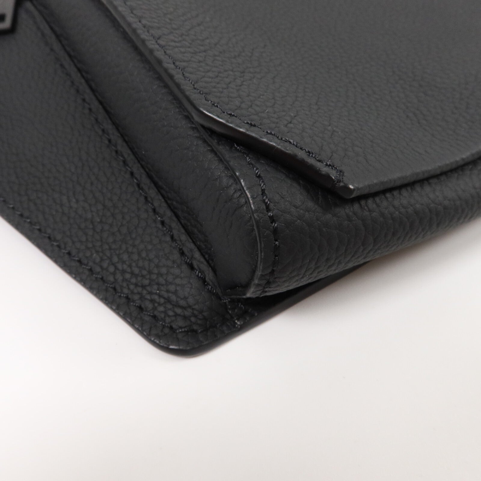 LOUIS VUITTON 牛皮皮革Aerogram Takeoff Sling肩背袋