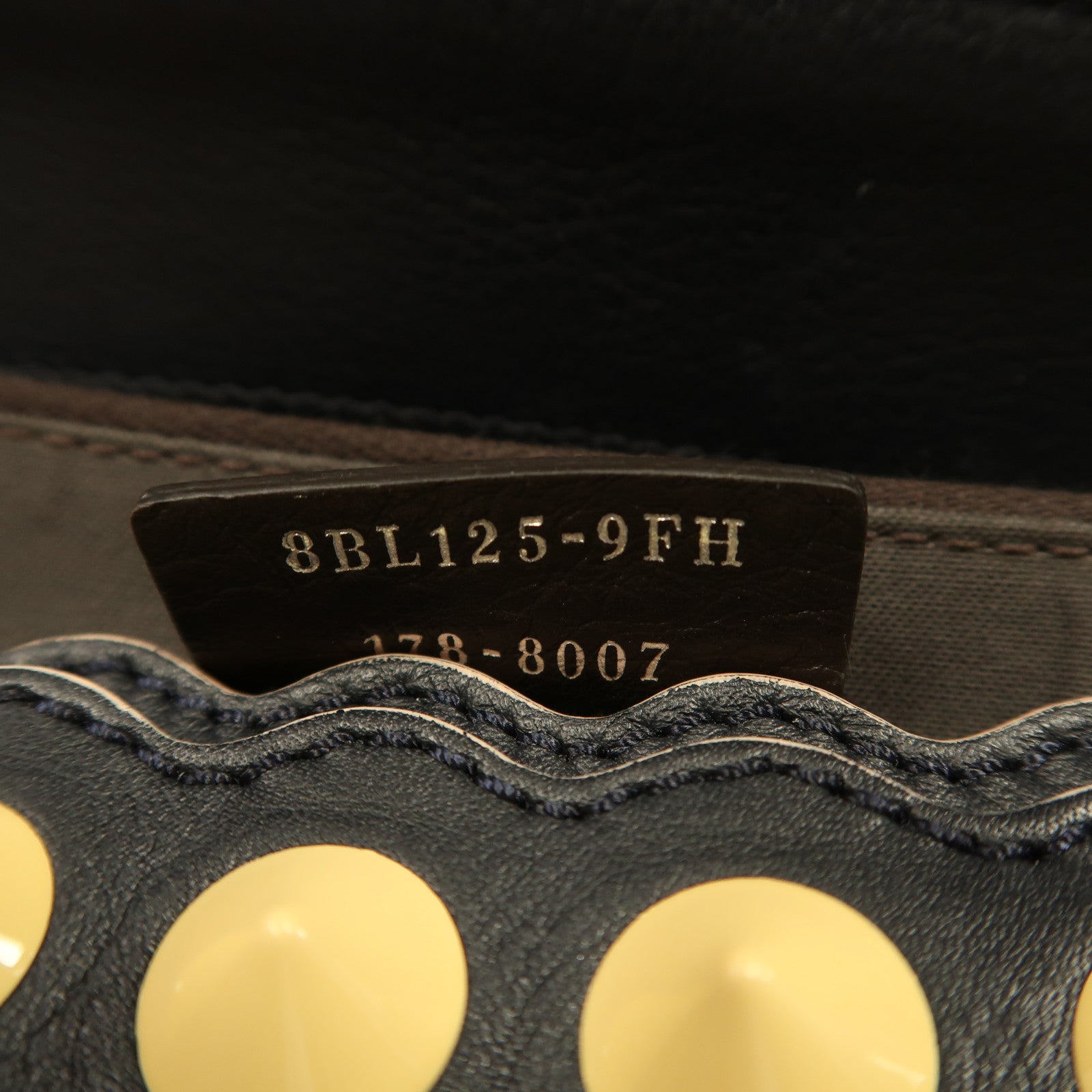 FENDI 牛皮皮革By The Way銀扣手挽肩背兩用袋黑色