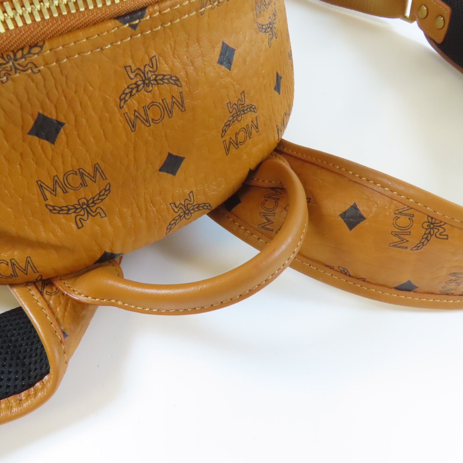 MCM 【激減優惠】皮革Starkside Studs Backpack金扣背包棕色