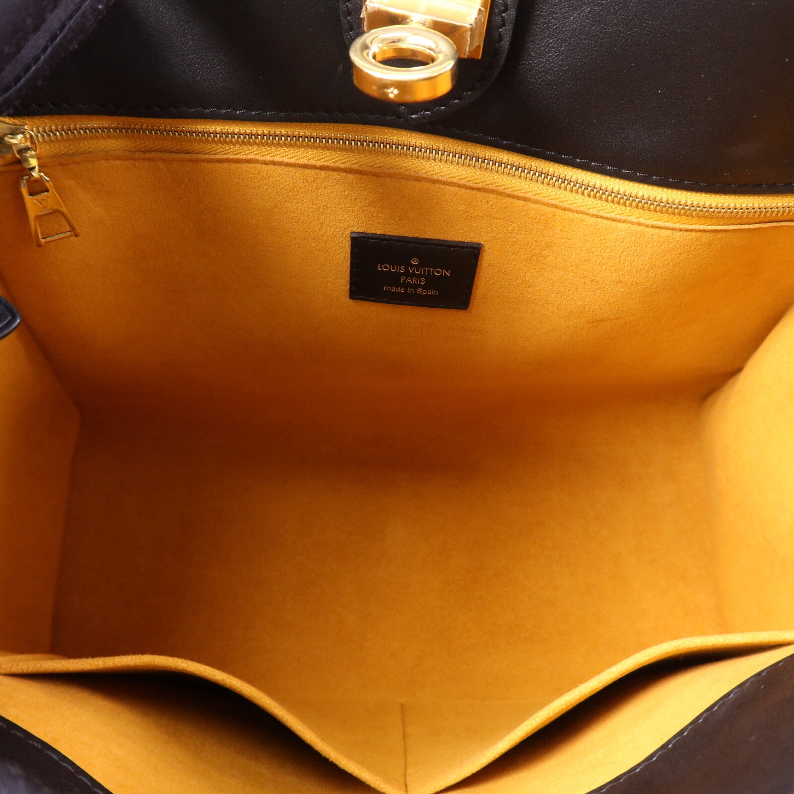 LOUIS VUITTON 牛皮皮革On My Side MM金扣手挽肩背兩用袋