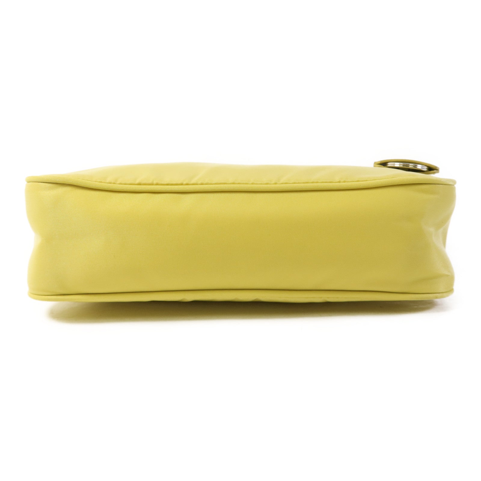 PRADA 尼龍Re-Edition 2000銀扣手挽袋