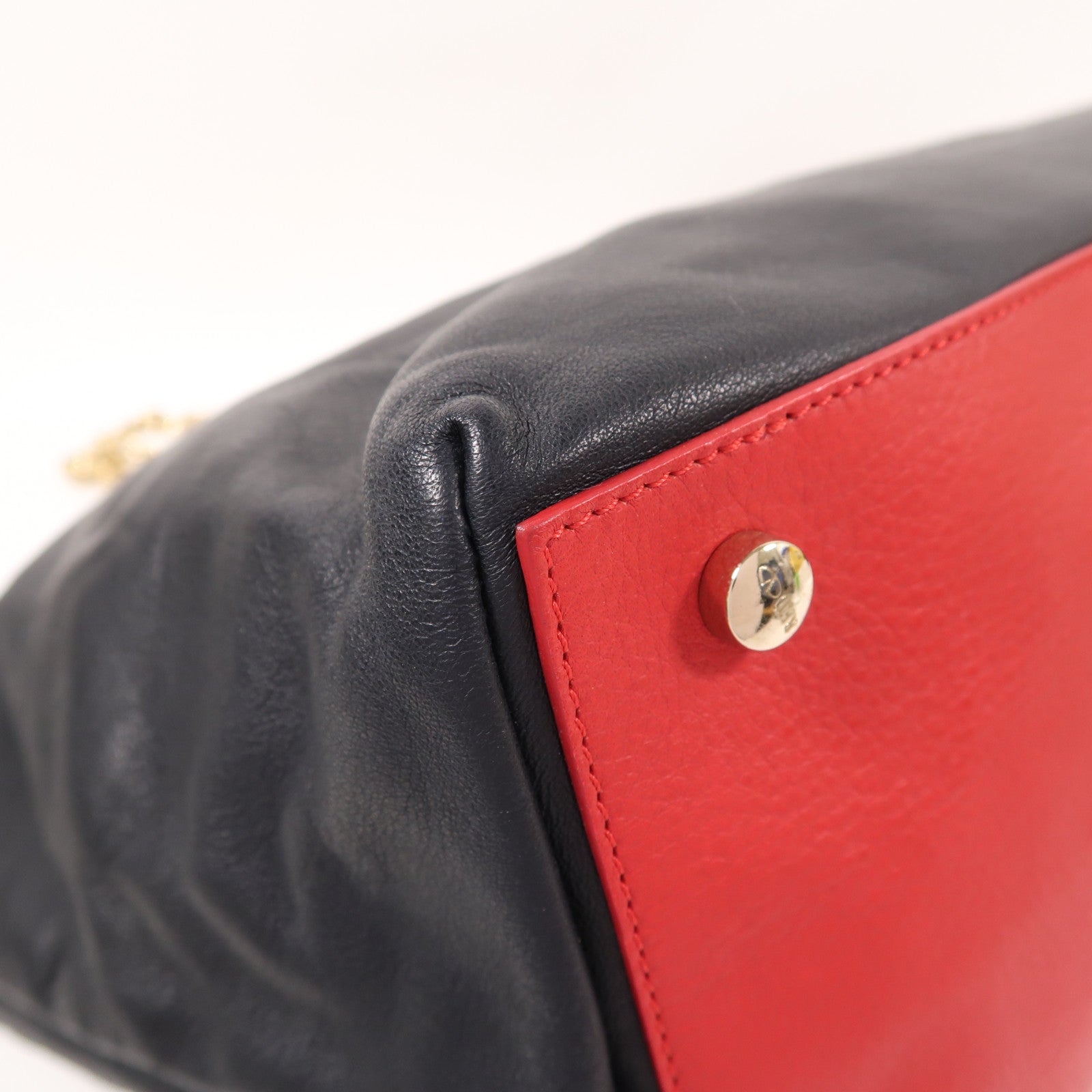 Valentino 牛皮皮革Chain Shoulder金扣肩背袋