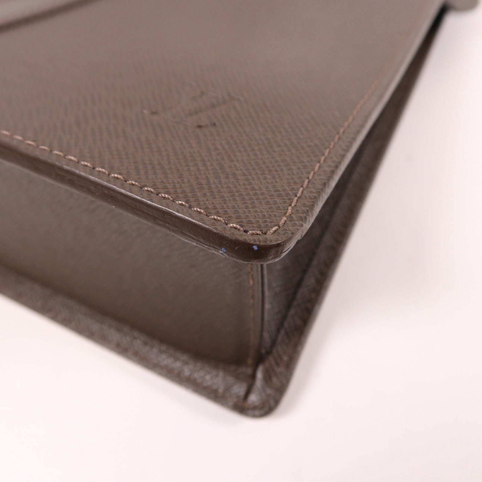 LOUIS VUITTON Taiga皮革Brief Case銀扣公事包