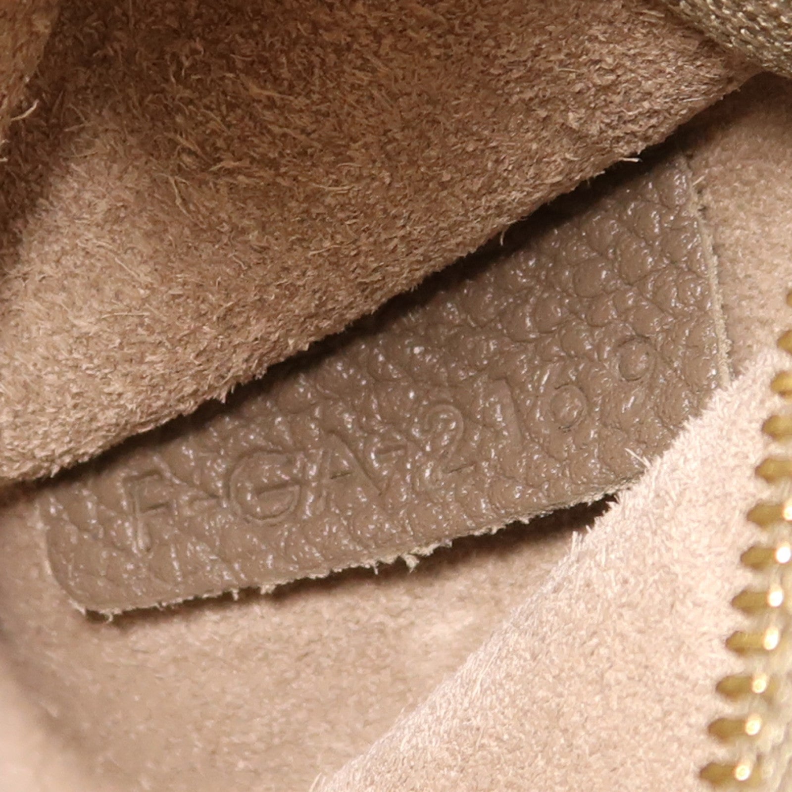 CELINE 牛皮皮革Sangle Bucket Bag金扣肩背袋