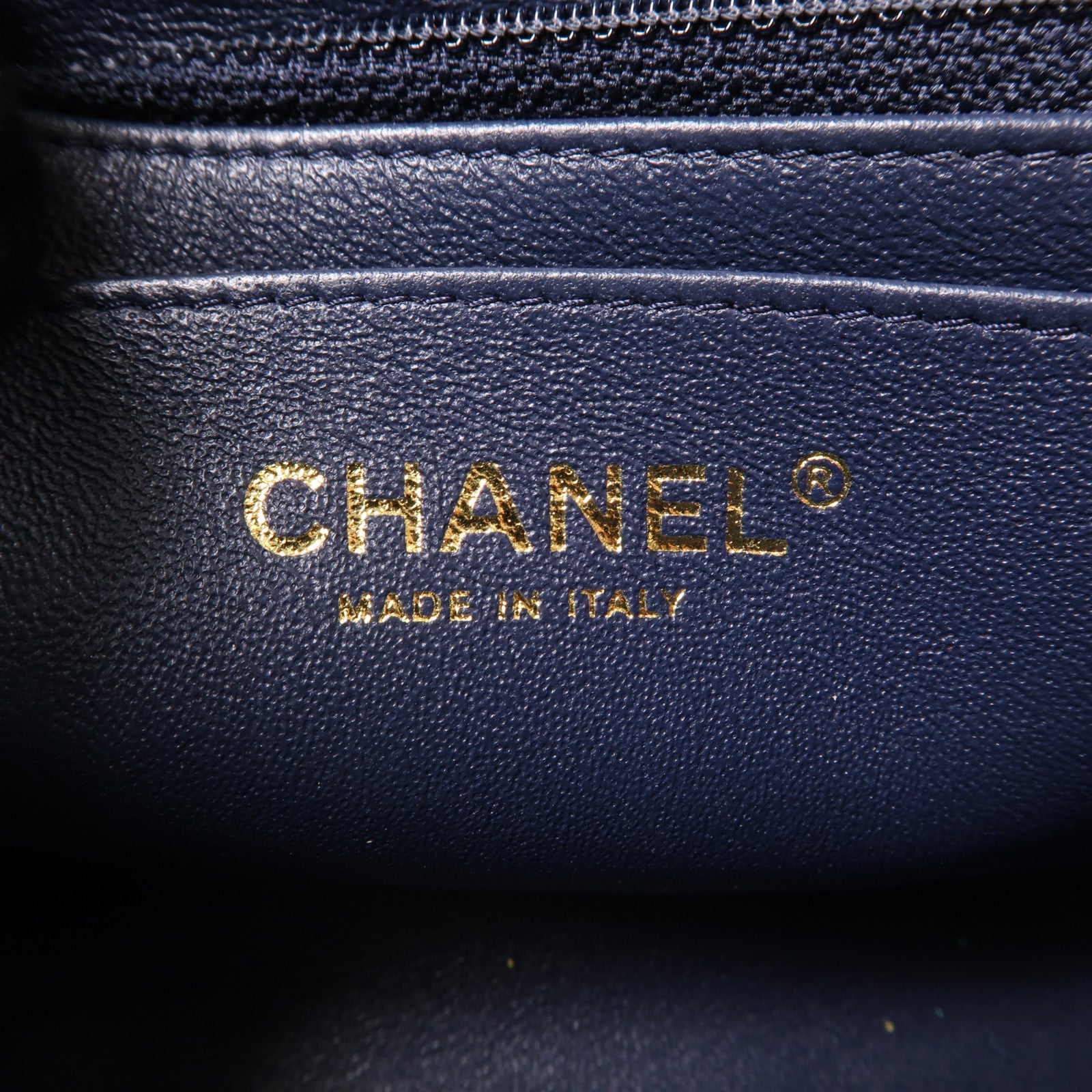 CHANEL 羊皮皮革Classic 20cm金扣鏈帶肩背袋深藍色