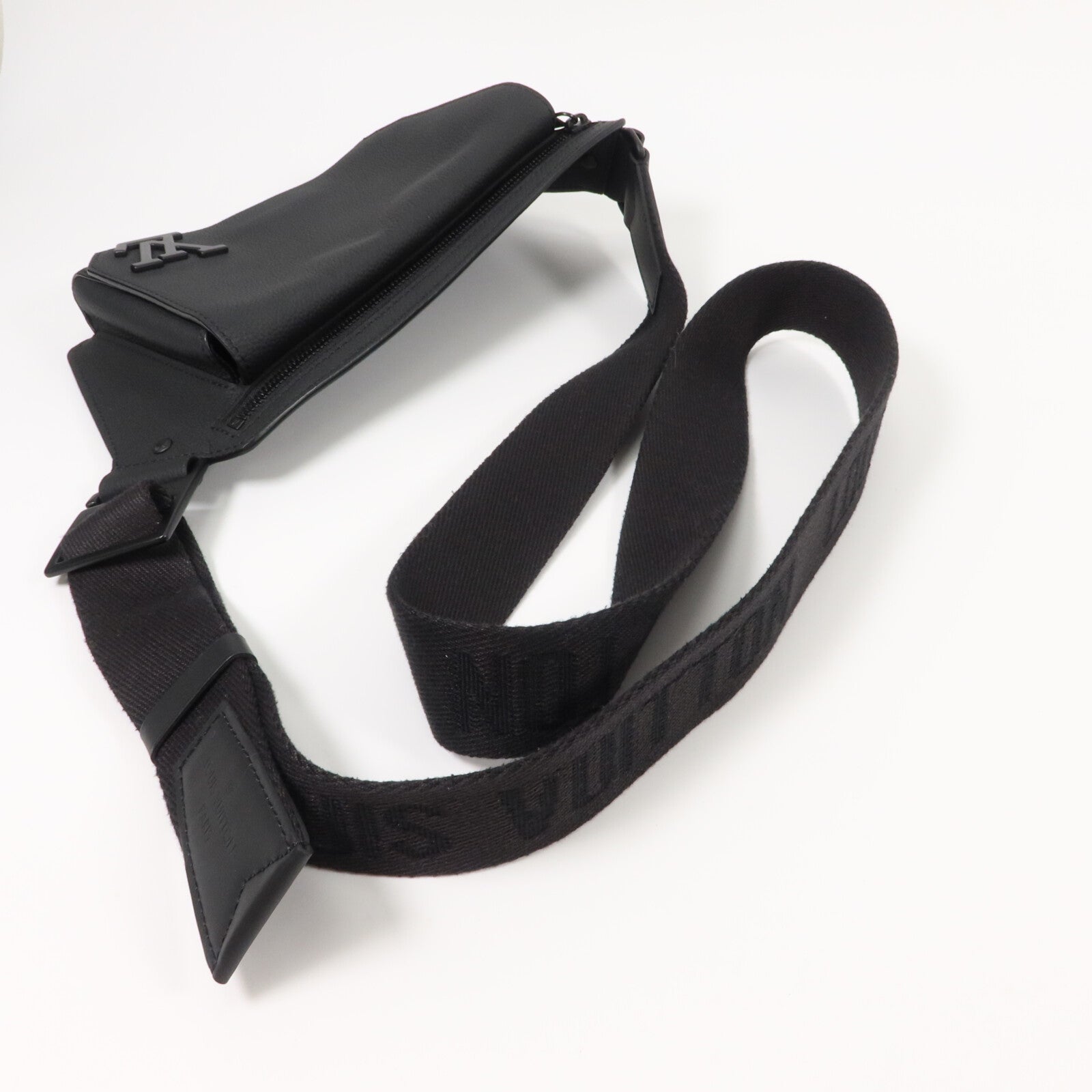 LOUIS VUITTON 牛皮皮革Aerogram Takeoff Sling肩背袋