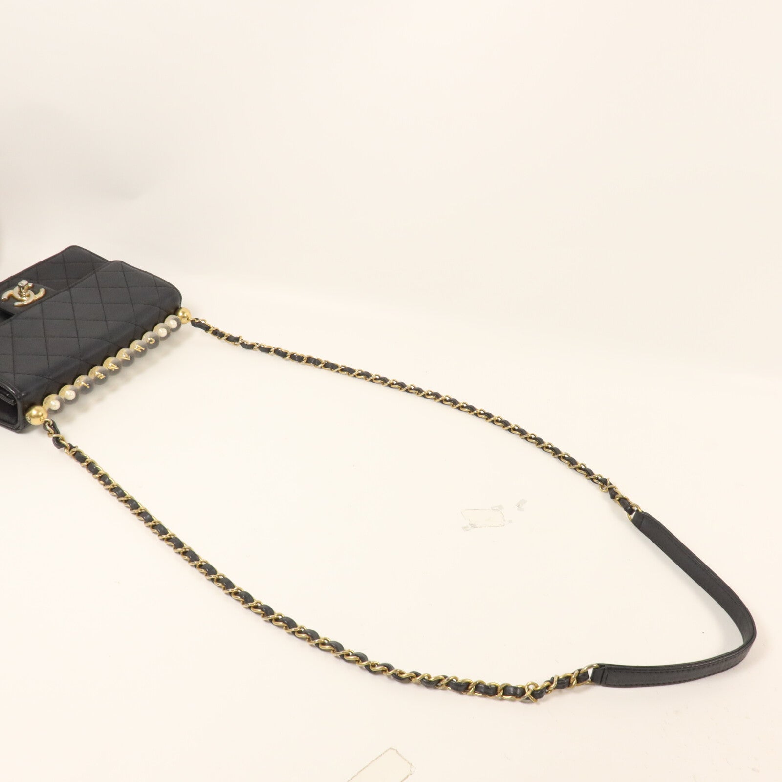 CHANEL 牛皮皮革Chain Flap Bag鏈帶肩背袋