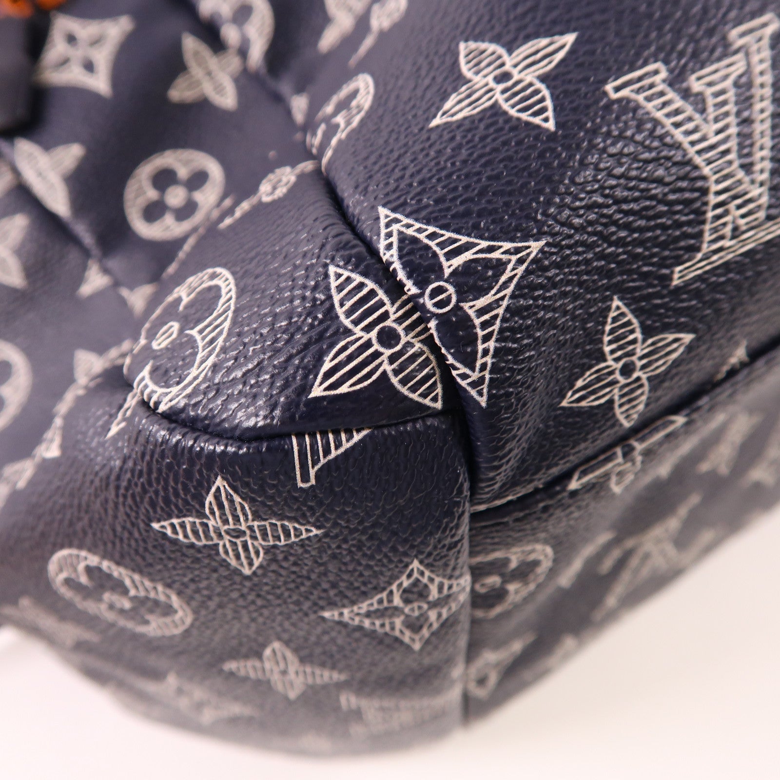 LOUIS VUITTON 【激減優惠】Monogram Ink Discovery背包