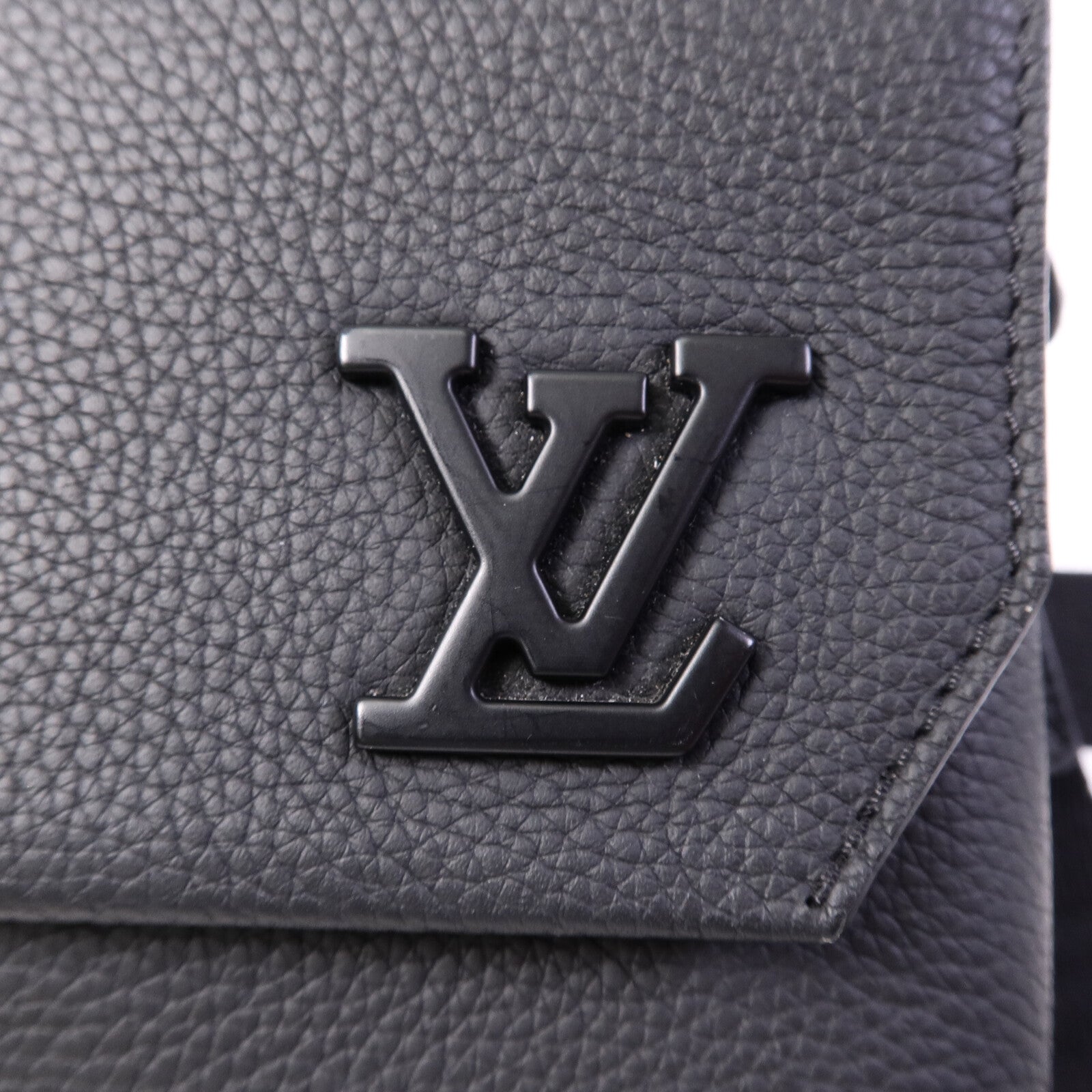 LOUIS VUITTON Aerogram Fastline Messenger肩背袋