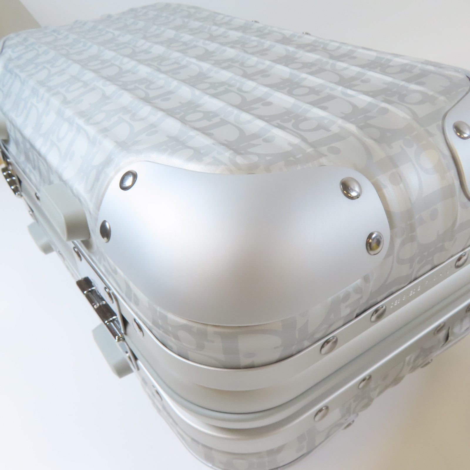 Dior 金屬DiorXRimowa Suitcase銀扣行李箱銀灰色