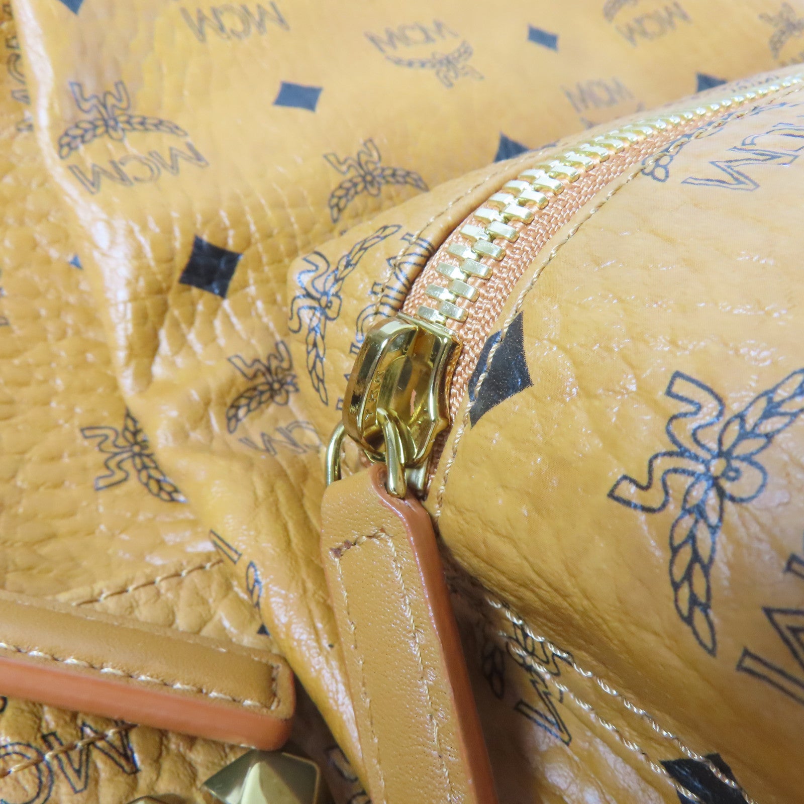 MCM 【激減優惠】皮革Starkside Studs Backpack金扣背包棕色