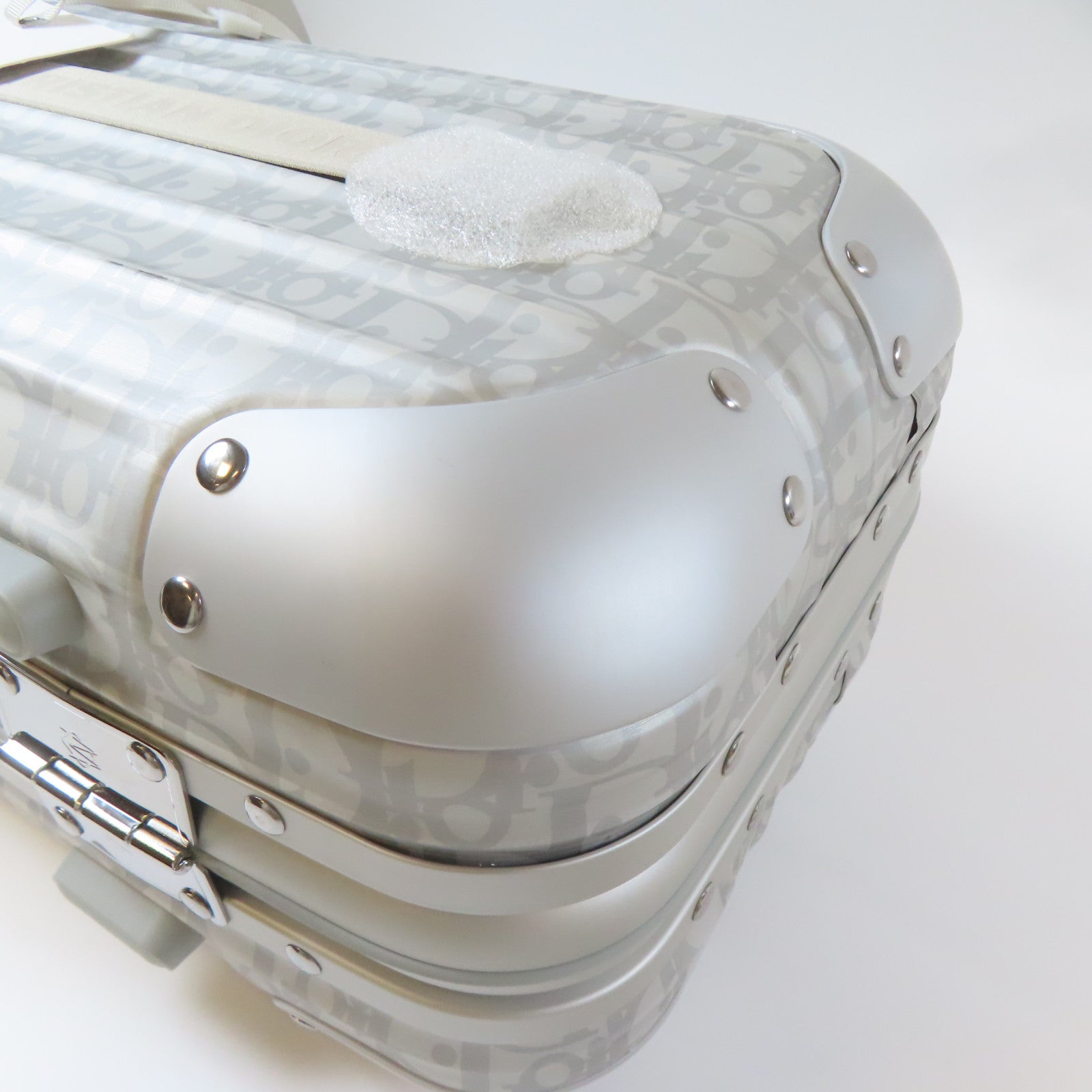 Dior 金屬DiorXRimowa Suitcase銀扣行李箱銀灰色