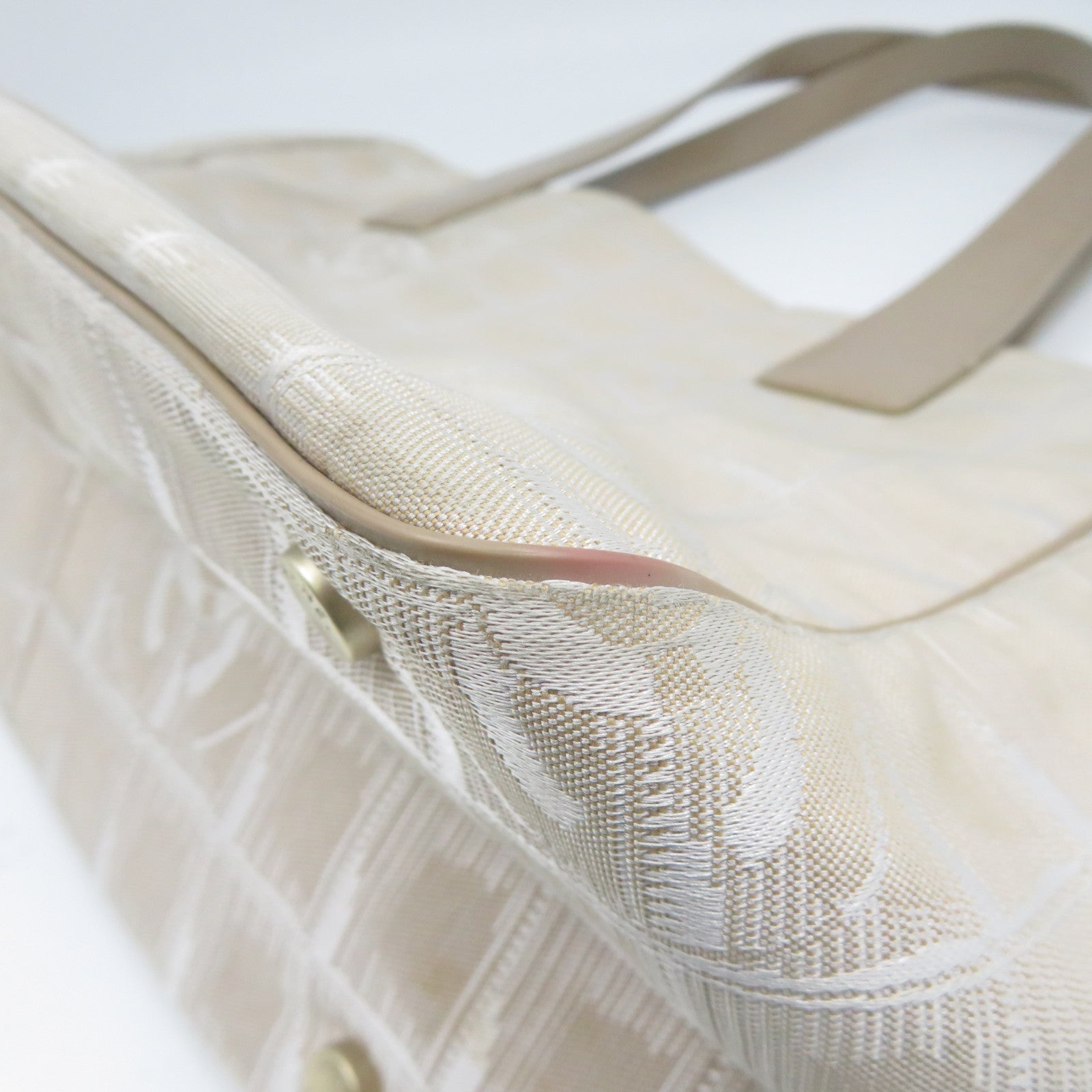 CHANEL 【激減優惠】帆布New Travel Line Totebag金扣肩背袋杏色