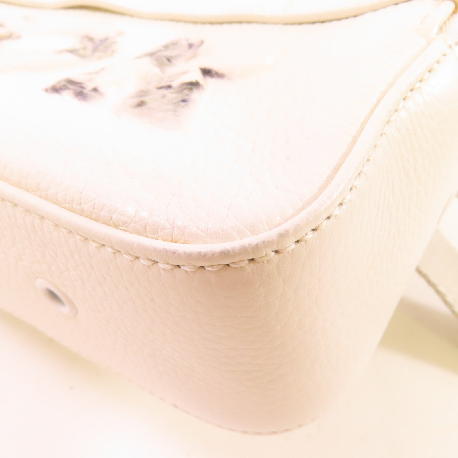 Dior 牛皮皮革Dior x Daniel Arsham Crossbody Bag銀扣肩背袋白色