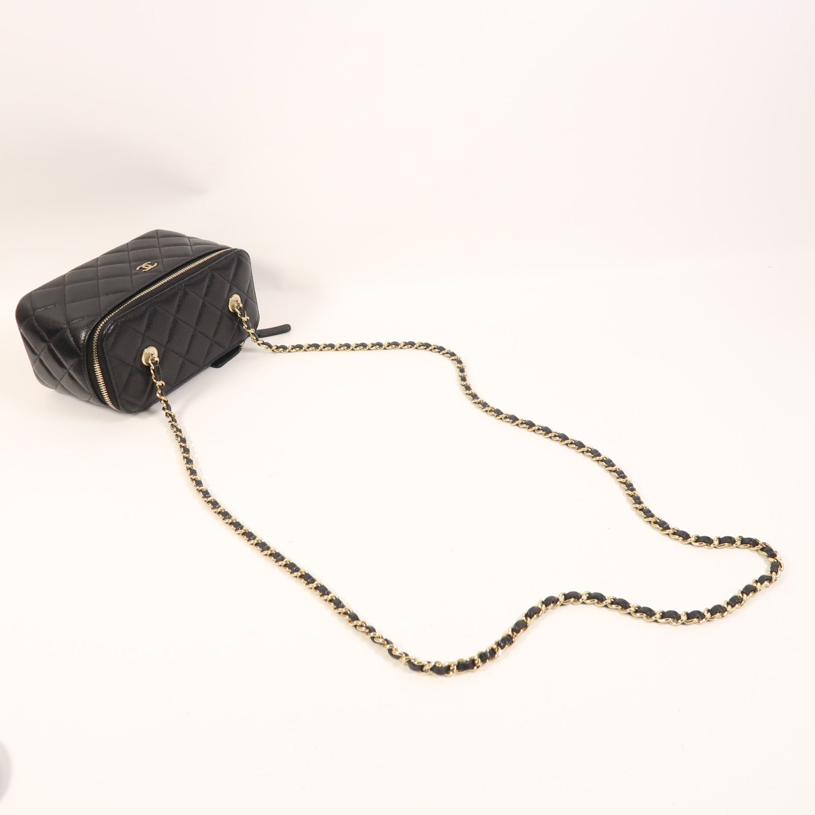 CHANEL 【激減優惠】牛皮皮革Vanity Case金扣鏈帶肩背袋