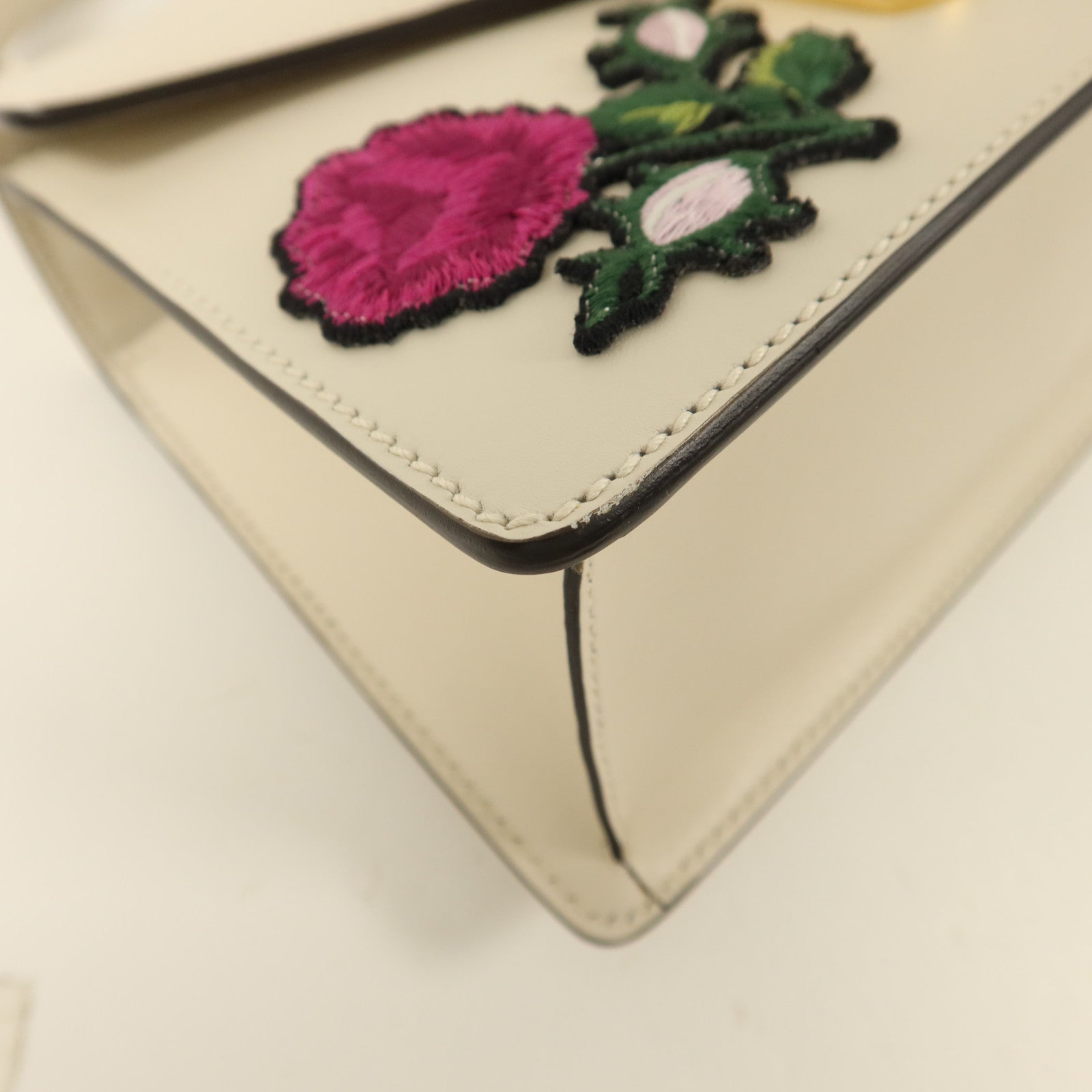 GUCCI 牛皮皮革Sylvie金扣手挽肩背兩用袋