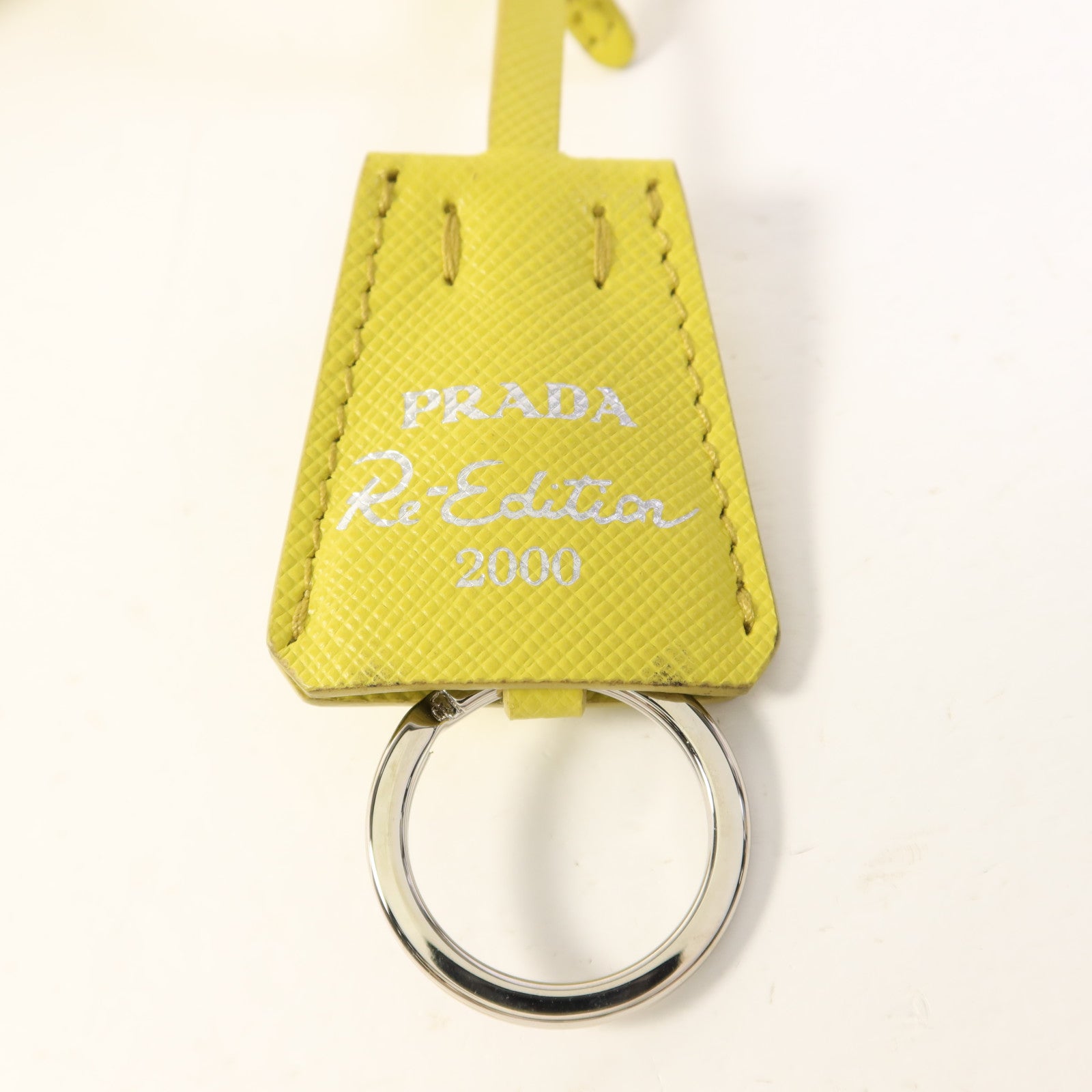 PRADA 尼龍Re-Edition 2000銀扣手挽袋