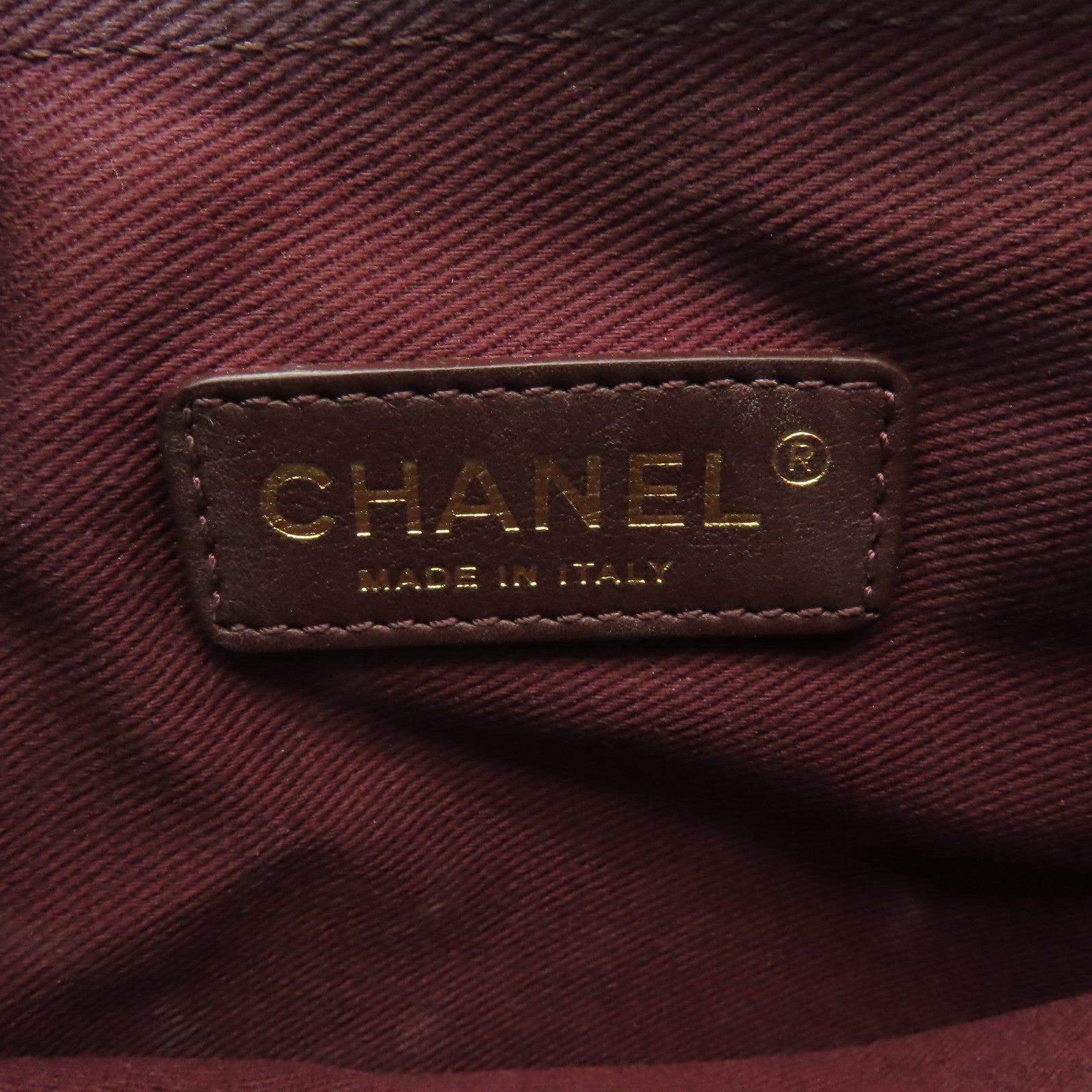 CHANEL **【清倉大減價】菱格牛皮皮革Clutch金扣手拿包金色