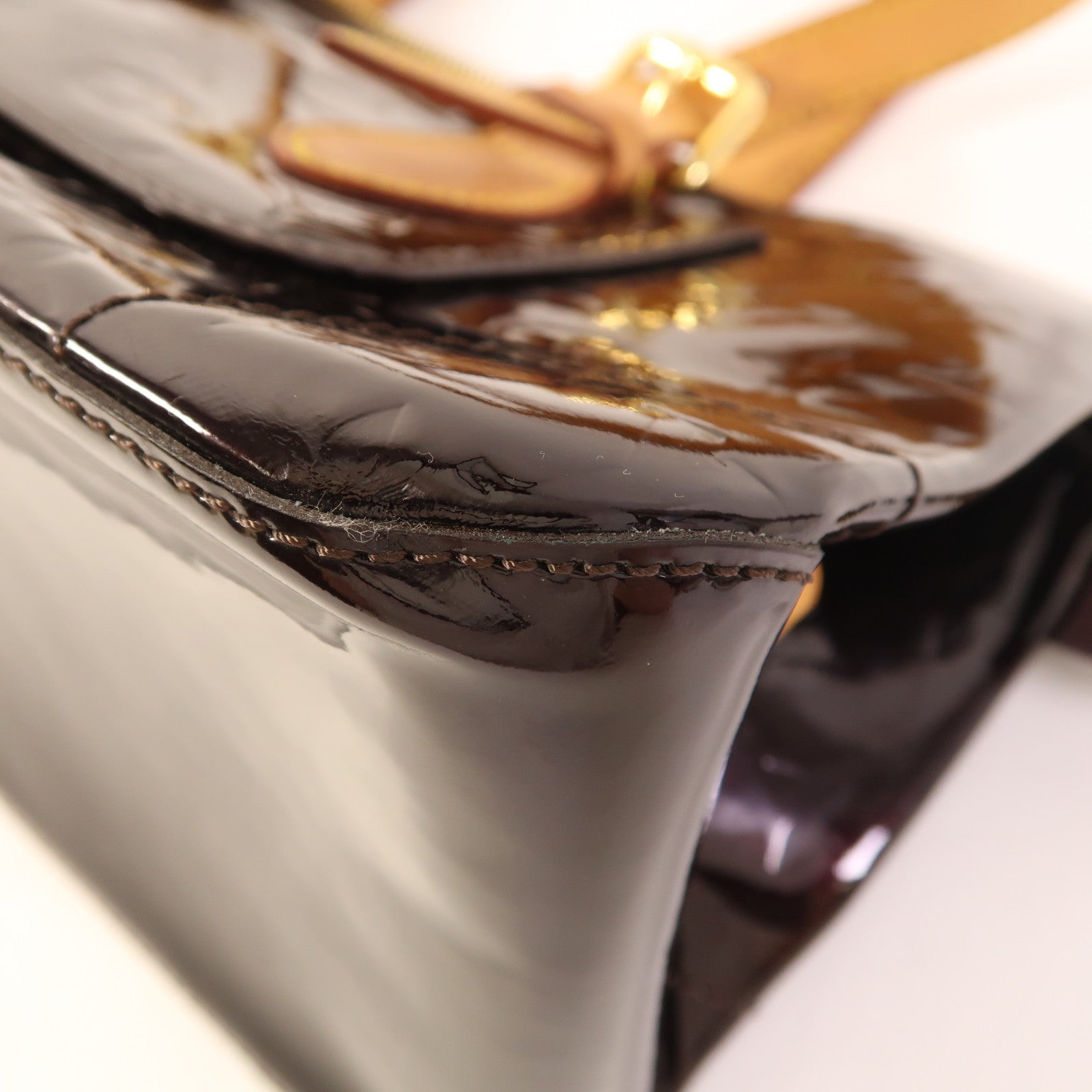 LOUIS VUITTON Vernis Rosewood Avenue金扣手挽袋