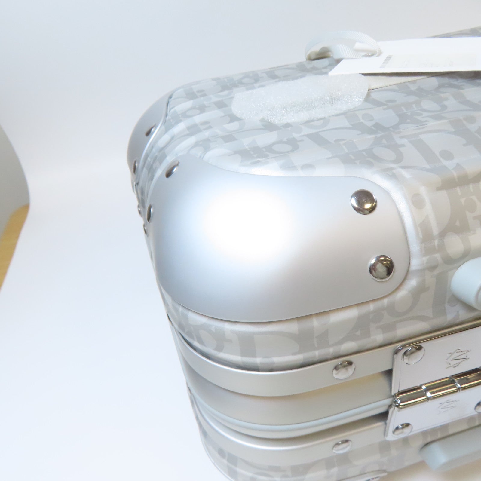 Dior 金屬DiorXRimowa Suitcase銀扣行李箱銀灰色