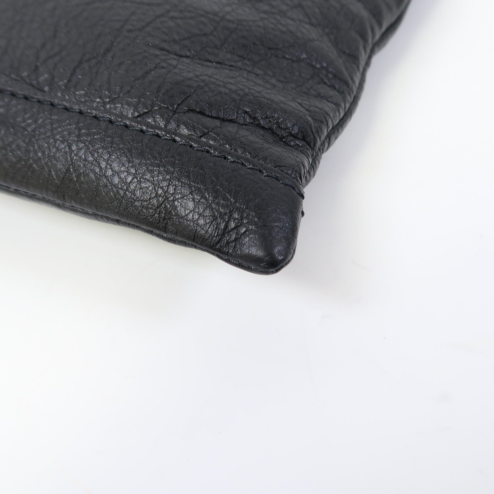 BALENCIAGA 羊皮皮革Pouch銀扣手拿包黑色