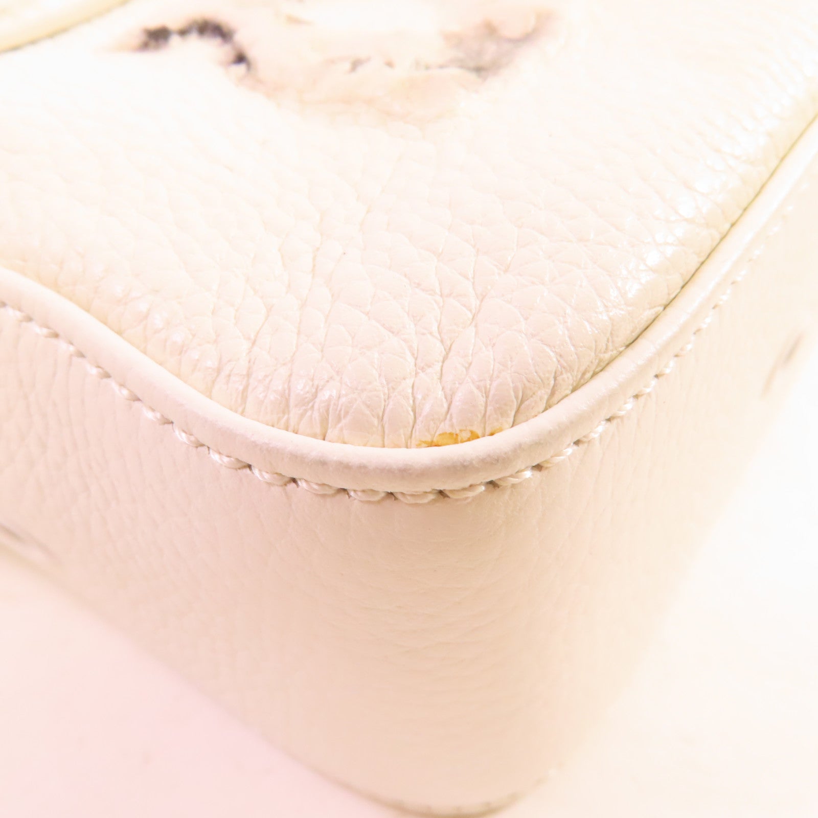 Dior 牛皮皮革Dior x Daniel Arsham Crossbody Bag銀扣肩背袋白色