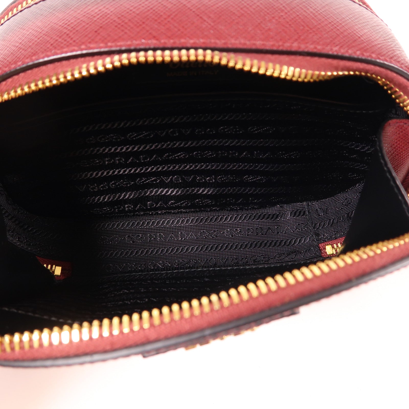 PRADA Saffiano皮革Odette金扣手挽肩背兩用袋