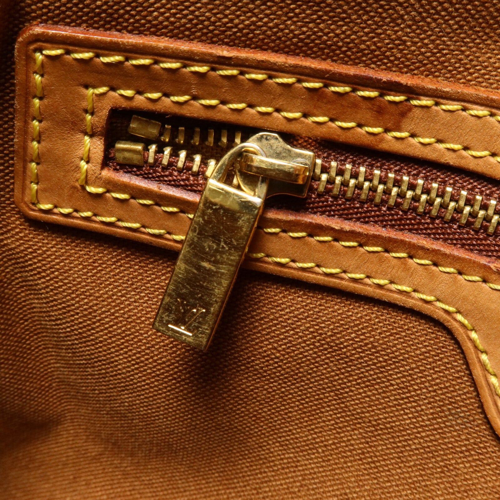 LOUIS VUITTON Monogram Mini Looping肩背袋