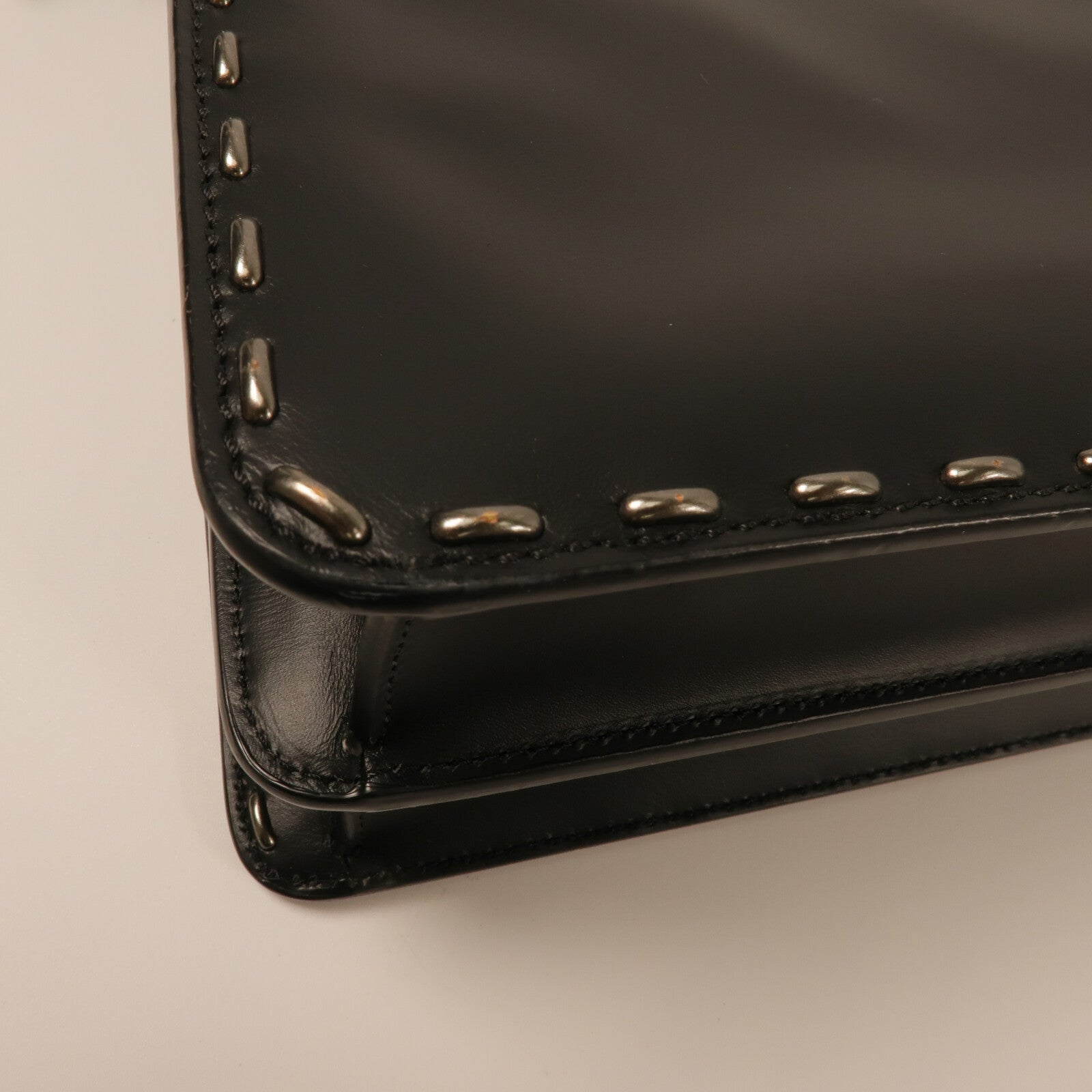 FENDI 牛皮皮革Peekaboo ISeeU Medium手挽袋