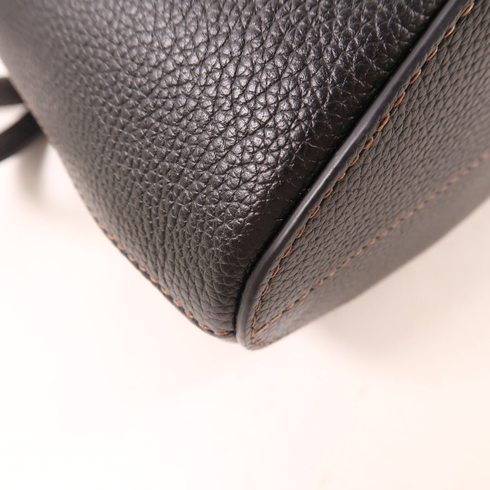 BURBERRY 牛皮皮革金扣2Way Bag手挽肩背兩用袋黑色