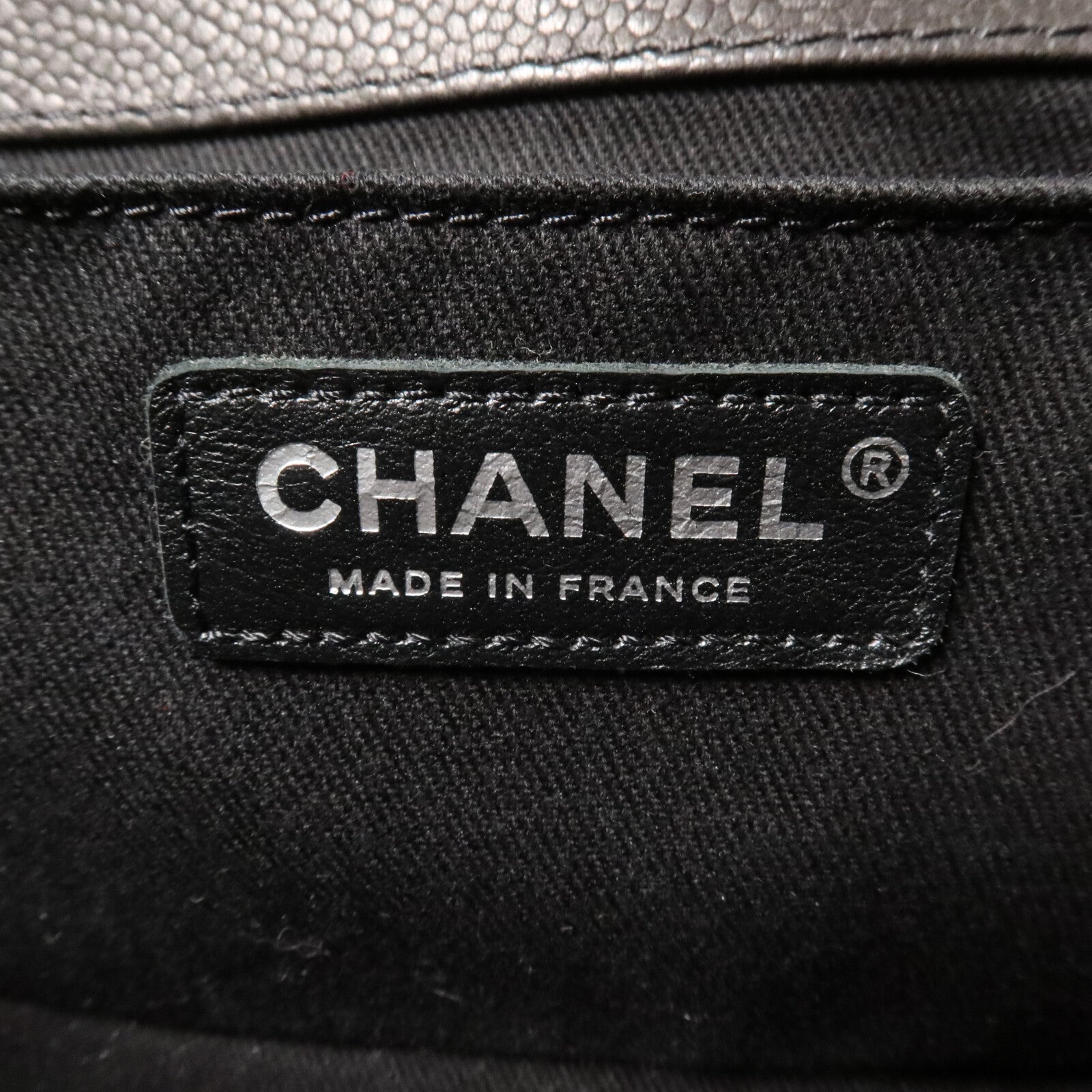 CHANEL 牛皮皮革Boy 25鏈帶肩背袋