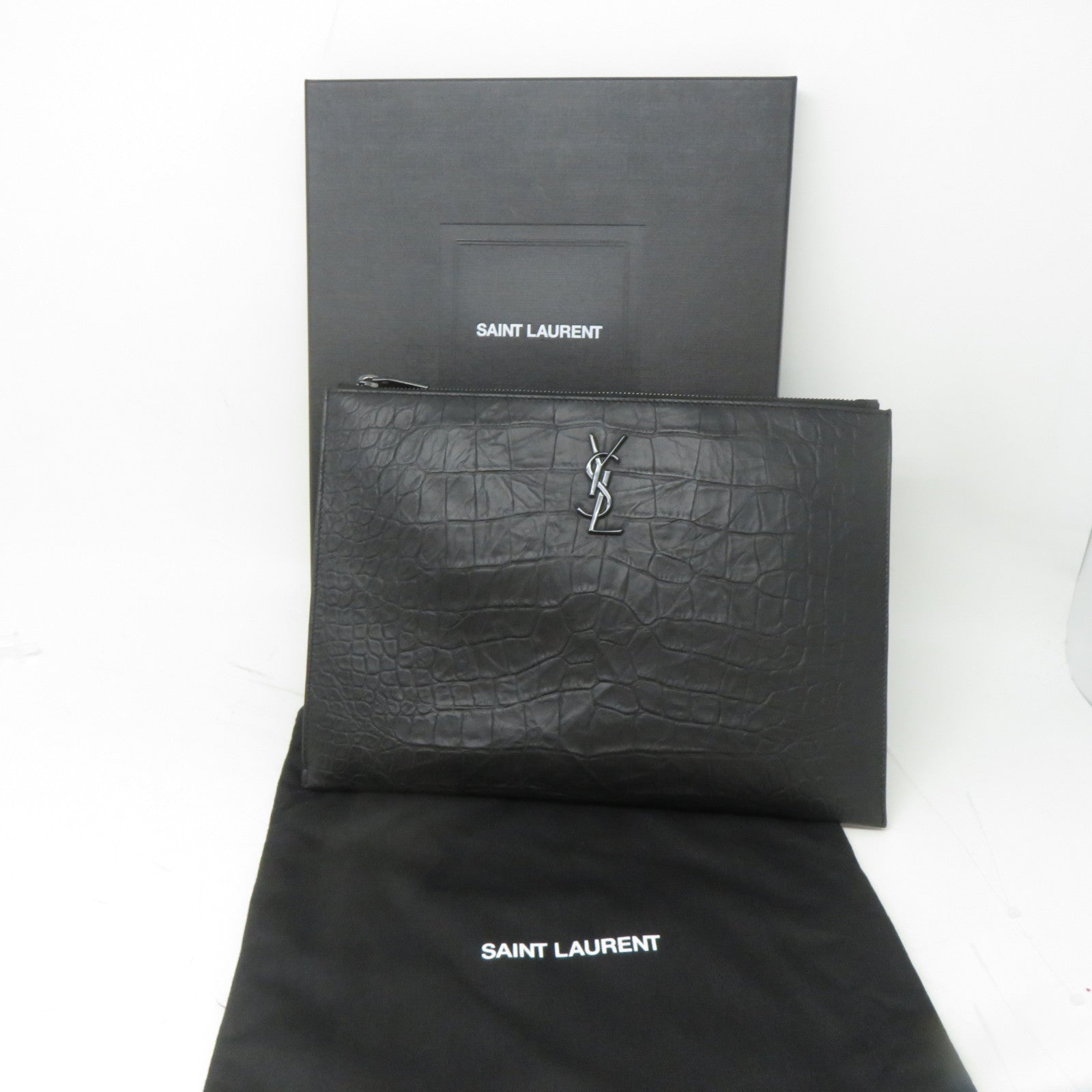 SAINT LAURENT 皮革Clutch Bag黑扣手拿包黑色